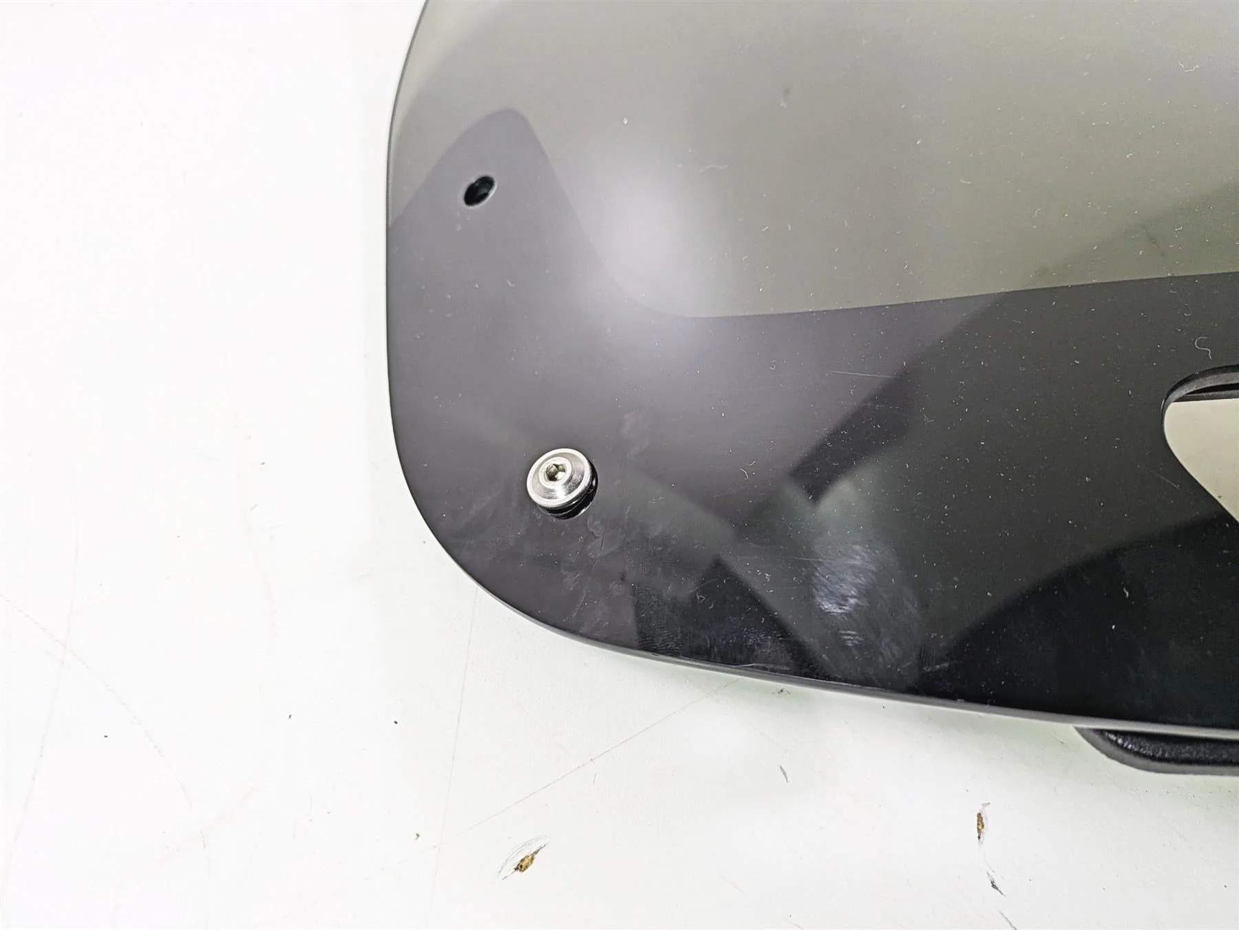 2018 Indian Chieftain Limited Short Windshield Wind Shield & Bracket 2881797 - Image 11