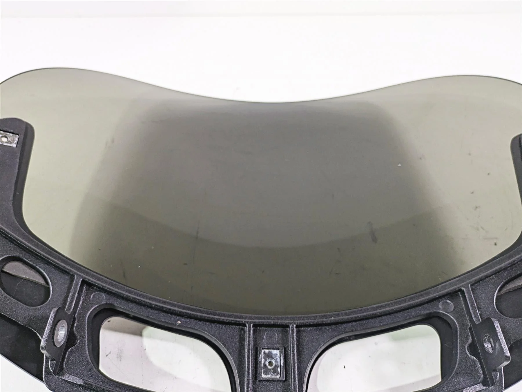 2018 Indian Chieftain Limited Short Windshield Wind Shield & Bracket 2881797 - Image 6