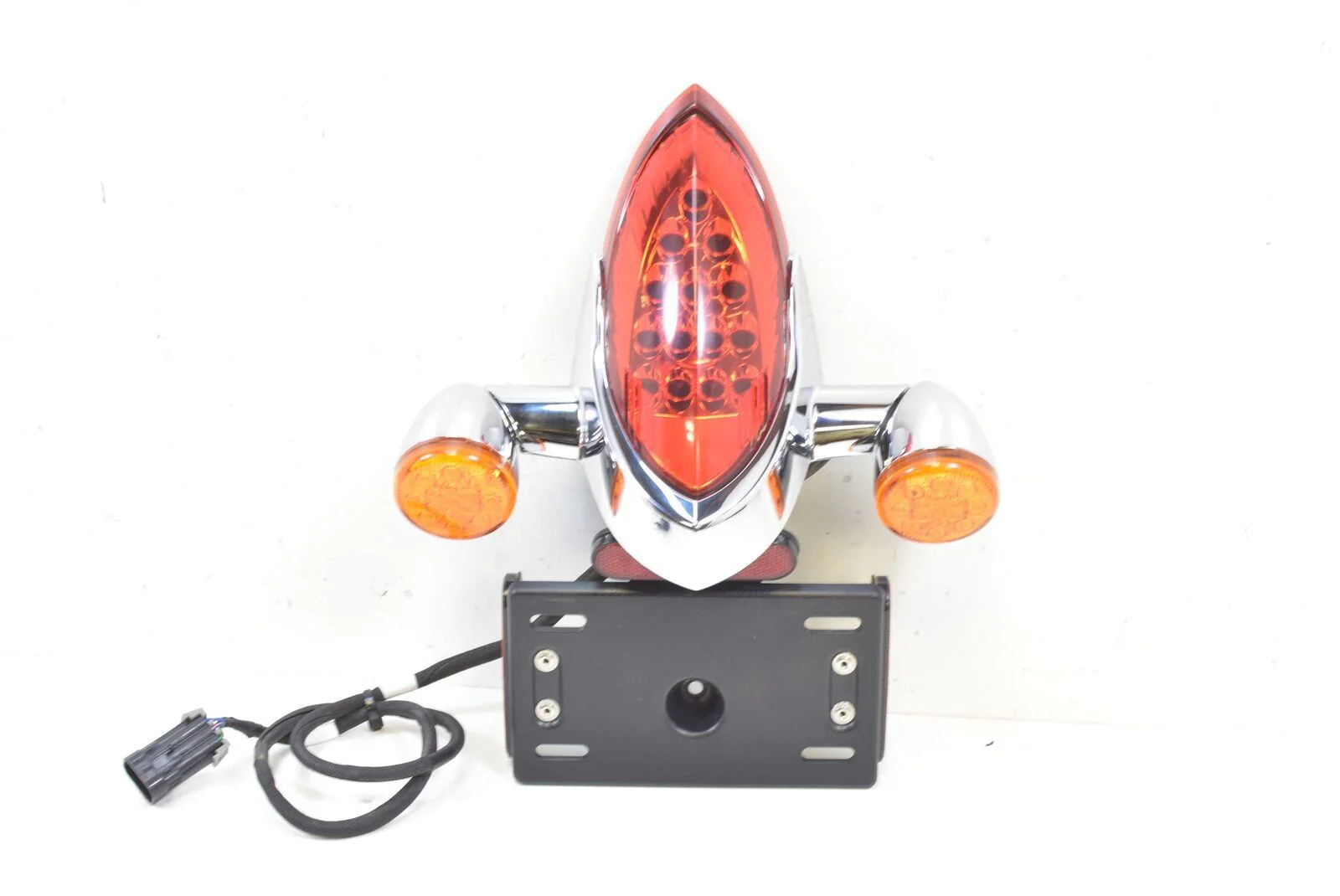 2018 Indian Chieftain Limited Taillight Blinker Plate Holder Set 5138445-156
