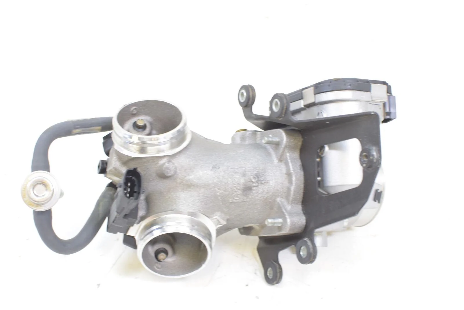 2018 Indian Chieftain Limited Throttle Body & Intake Manifold 1204685 5138214 - Image 5
