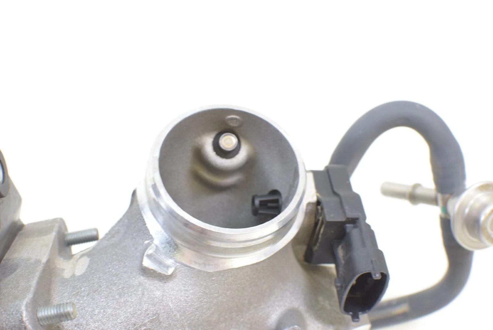2018 Indian Chieftain Limited Throttle Body & Intake Manifold 1204685 5138214 - Image 8
