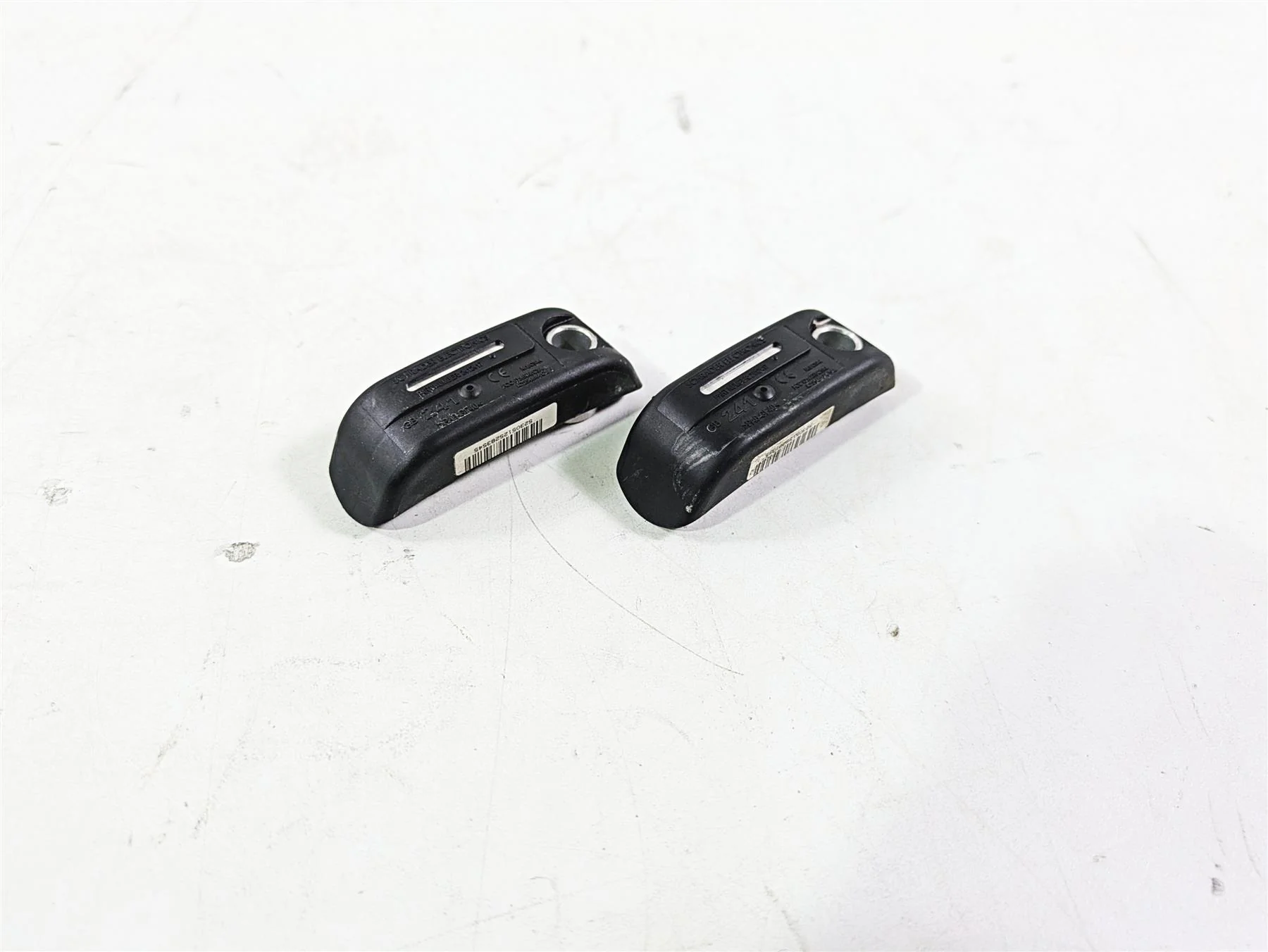 2018 Indian Chieftain Limited Tire Pressure Sensor Set 2412417 - Image 12