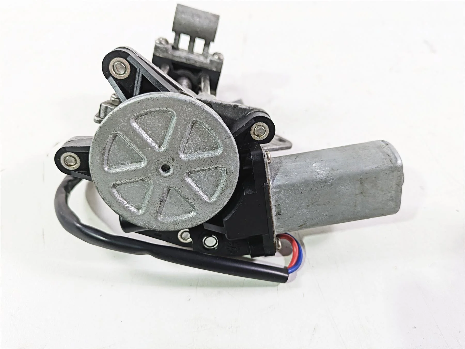 2018 Indian Chieftain Limited Windshield Screen Motor Actuator 4016791 - Image 6