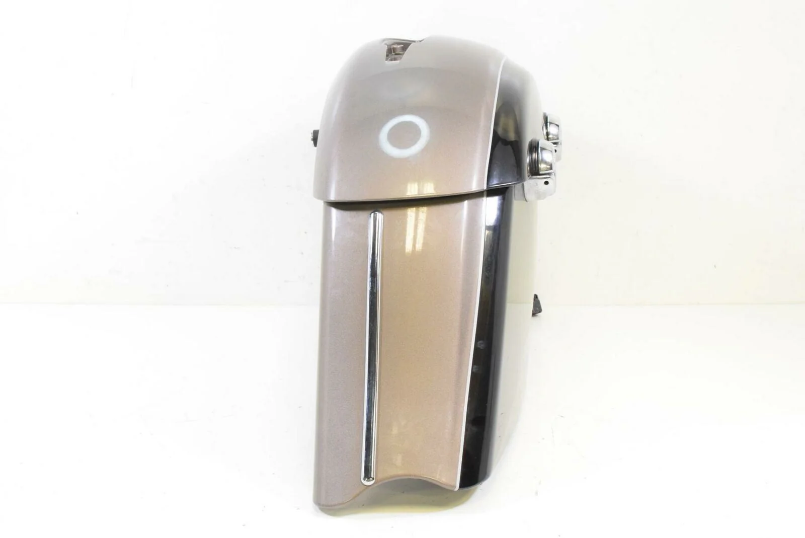 2018 Indian Roadmaster Right Saddlebag Saddle Bag 1022536-06 - Image 2