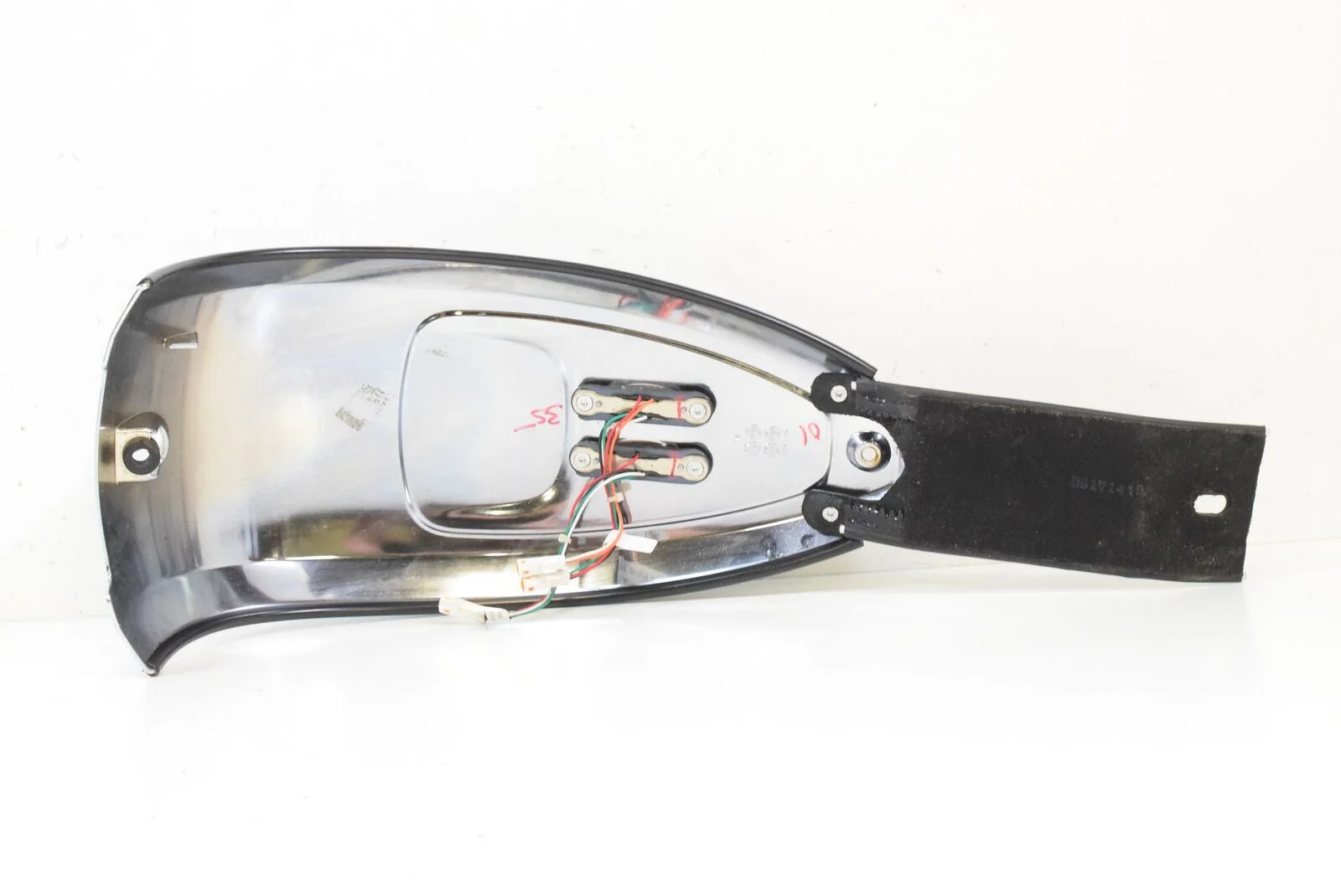 2018 Indian Roadmaster Upper Fuel Tank Dash Switch Console 5633649-156 - Image 10