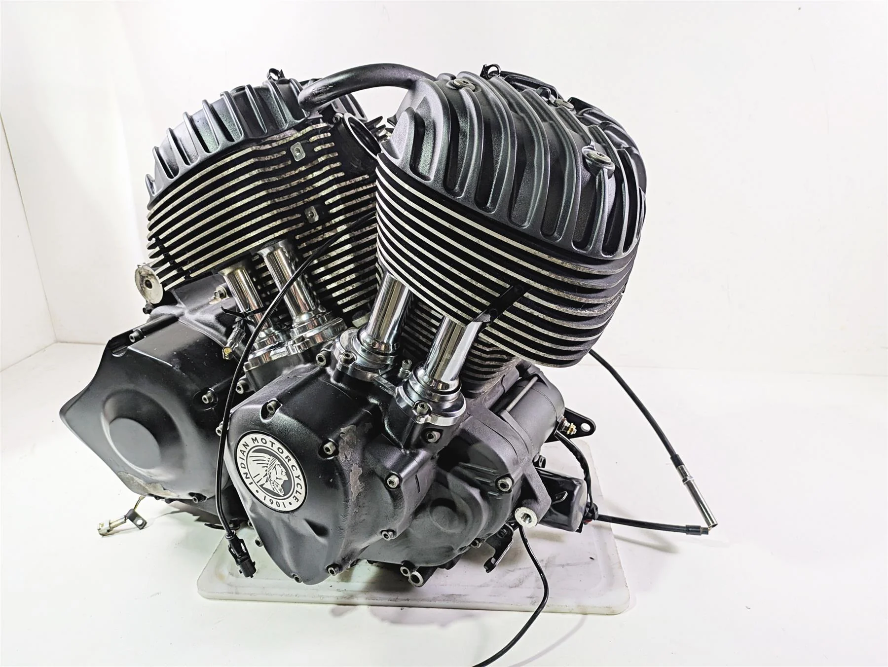 2018 Indian Springfield Dark Horse Engine Transmission 111ci - For Parts 2208414 - Image 12