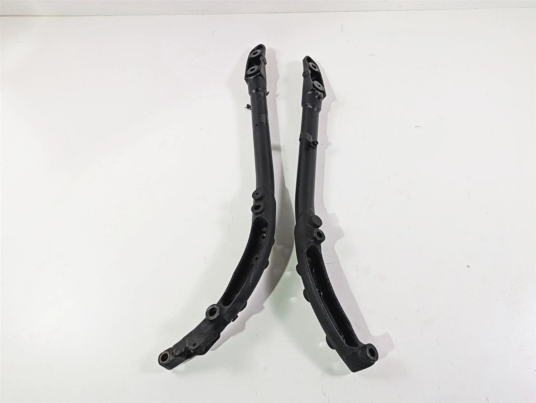 2018 Indian Springfield Dark Horse Front Frame Downtube Set 1026128 1018970 - Image 7