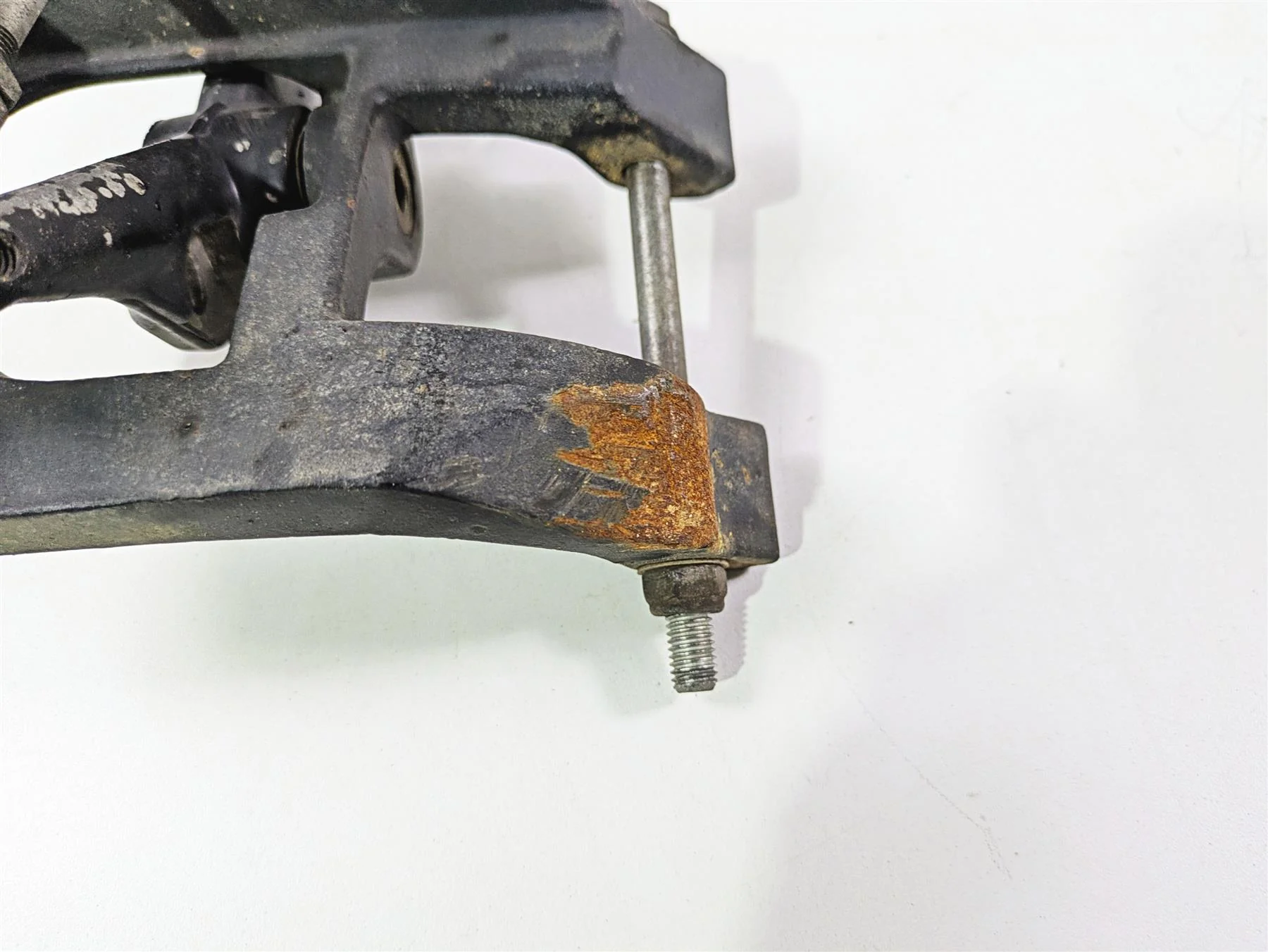 2018 Indian Springfield Dark Horse Front Left Floorboard Mount & Shifter 5138405 - Image 10