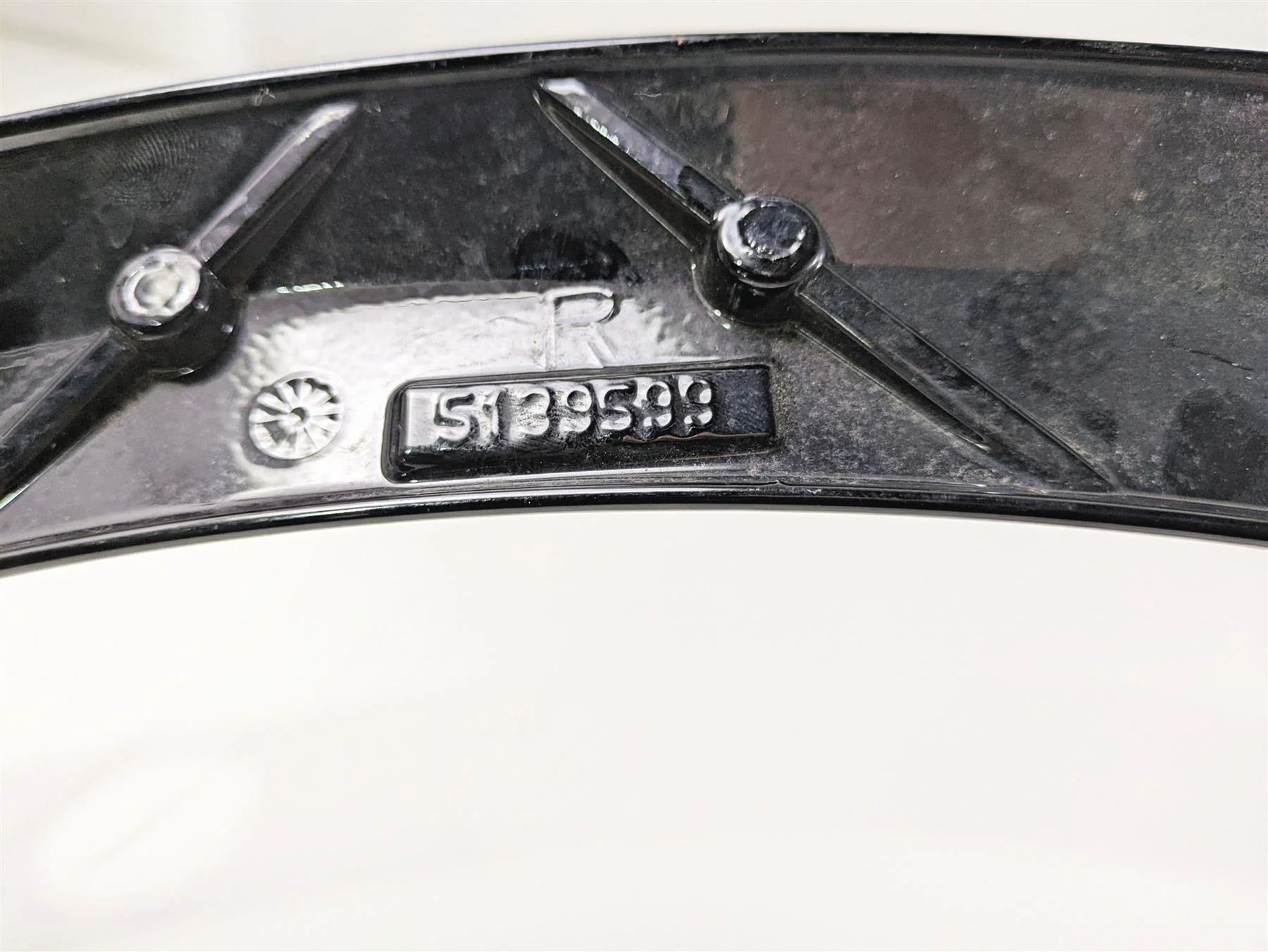 2018 Indian Springfield Dark Horse Rear Fender Struts Covers 5139599 5139598 - Image 3