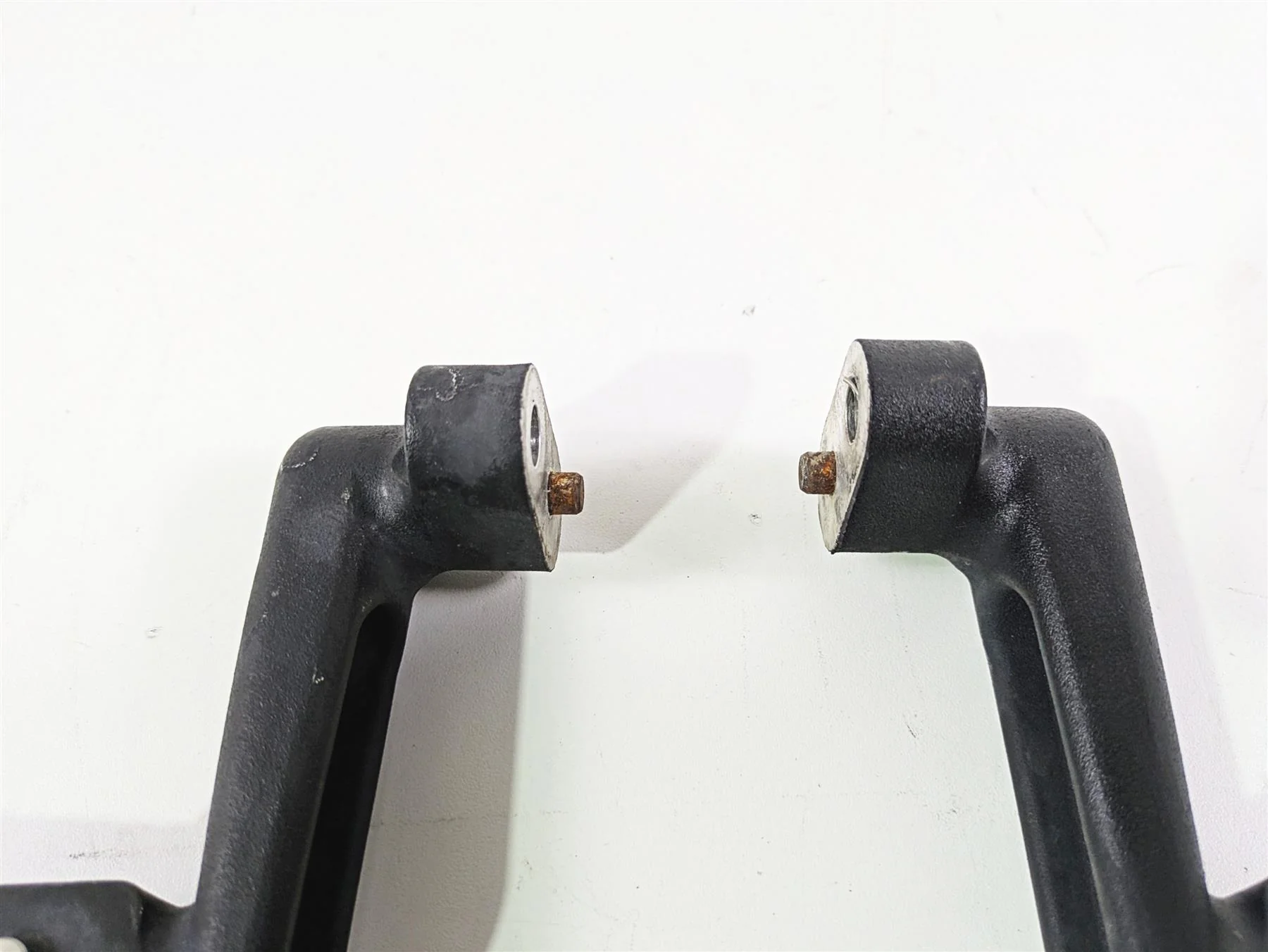 2018 Indian Springfield Dark Horse Rear Passenger Footpegs  5140869 - Image 10
