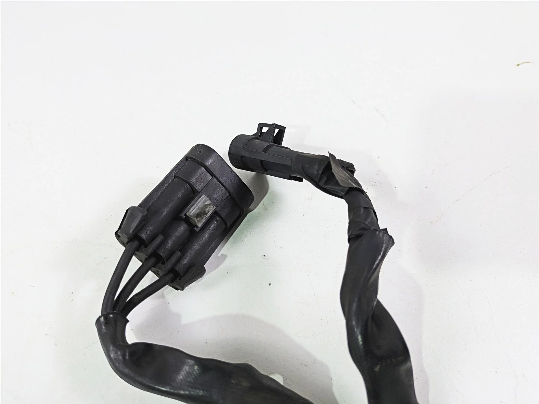 2018 Indian Springfield Dark Horse Rectifier Voltage Regulator 4014300 - Image 7