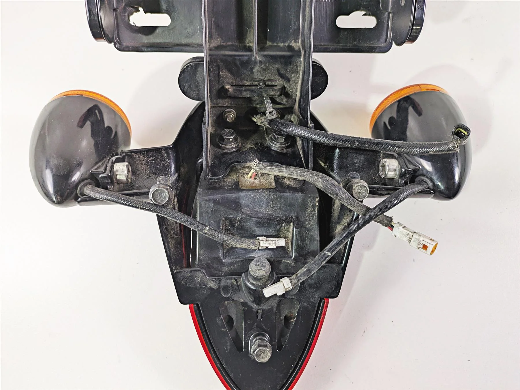2018 Indian Springfield Dark Horse Taillight Blinker Plate Holder - Read 2412442 - Image 7