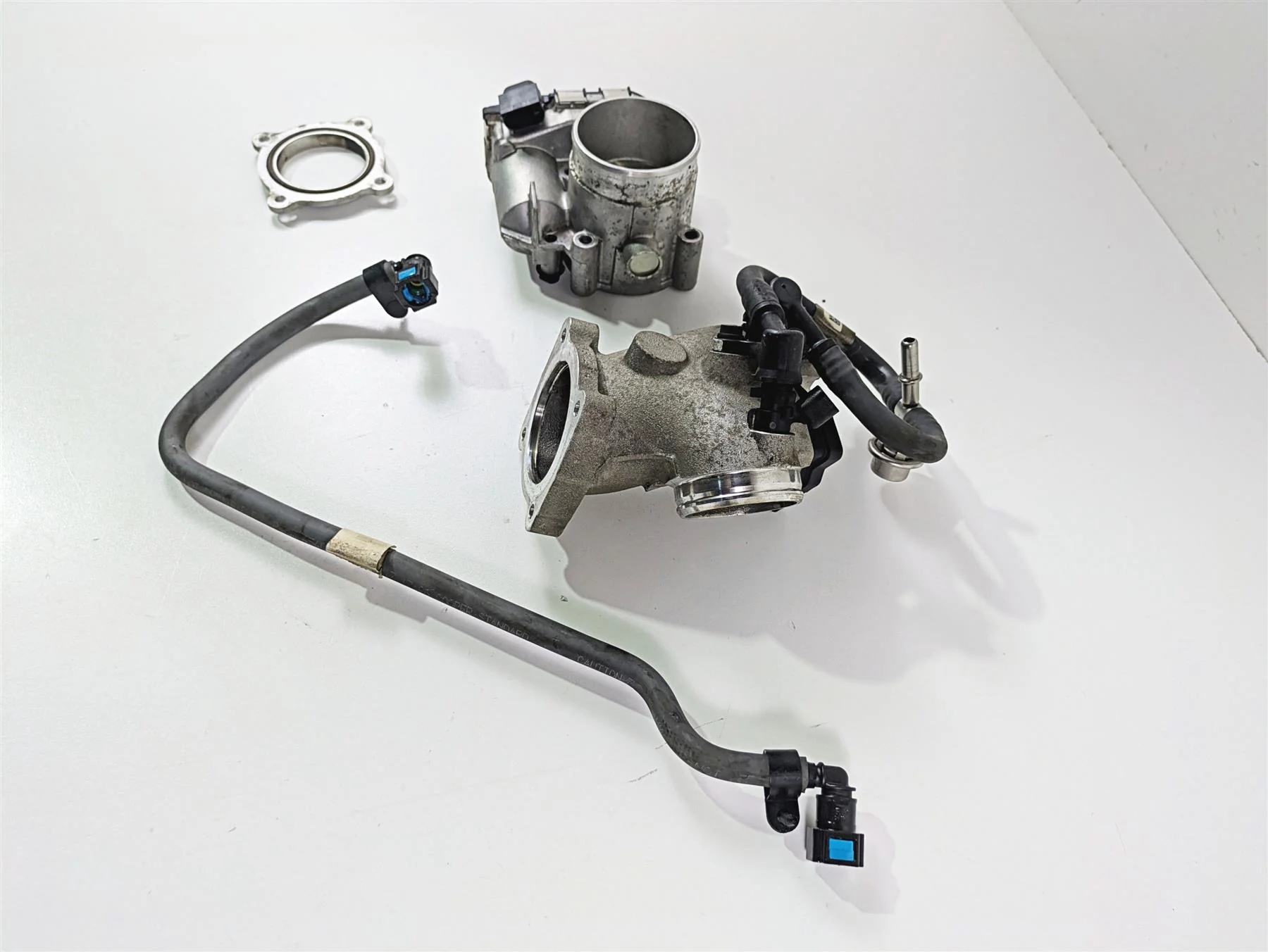 2018 Indian Springfield Dark Horse Throttle Body & Intake 1204685 5138214 - Image 3