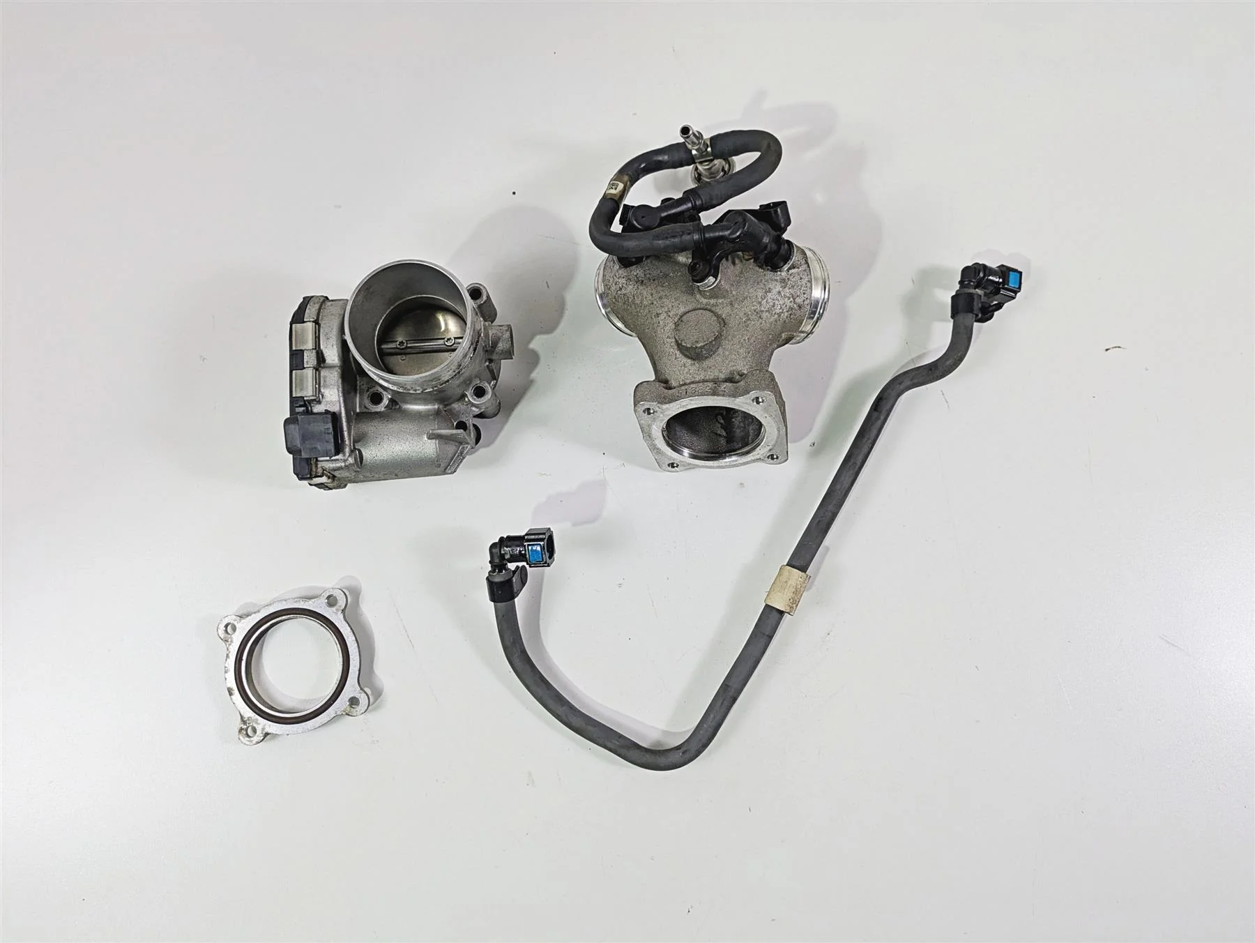 2018 Indian Springfield Dark Horse Throttle Body & Intake 1204685 5138214 - Image 4