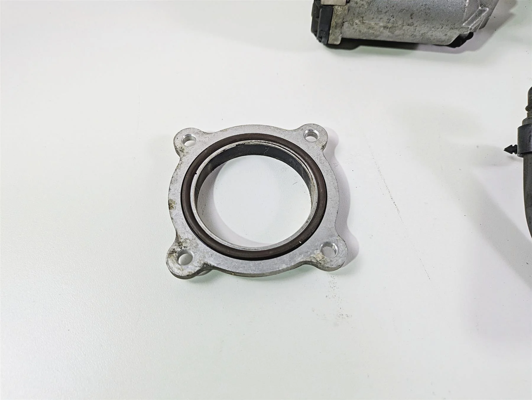 2018 Indian Springfield Dark Horse Throttle Body & Intake 1204685 5138214 - Image 7