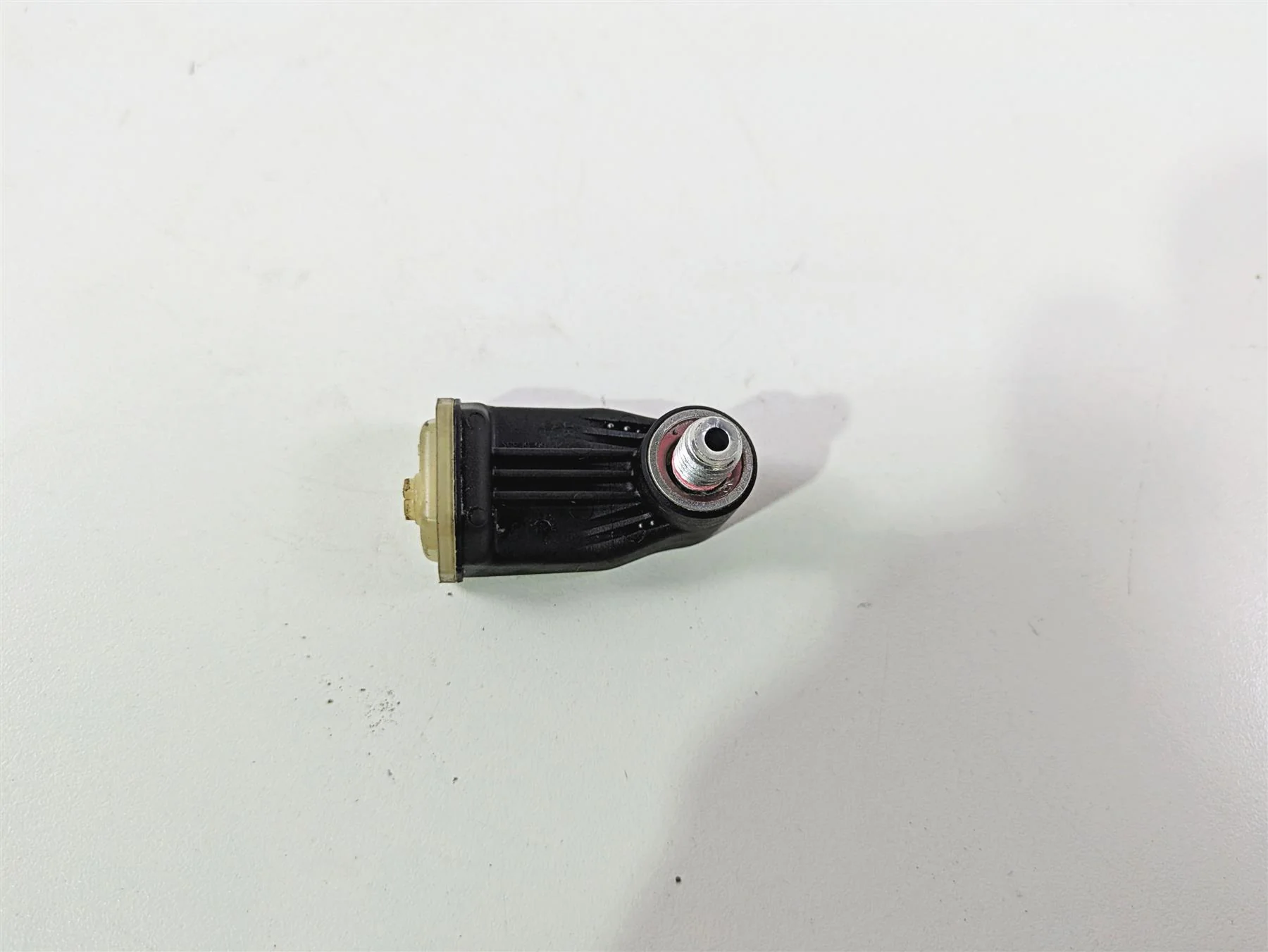 2018 Indian Springfield Dark Horse Tire Pressure Sensor  4019660 - Image 6