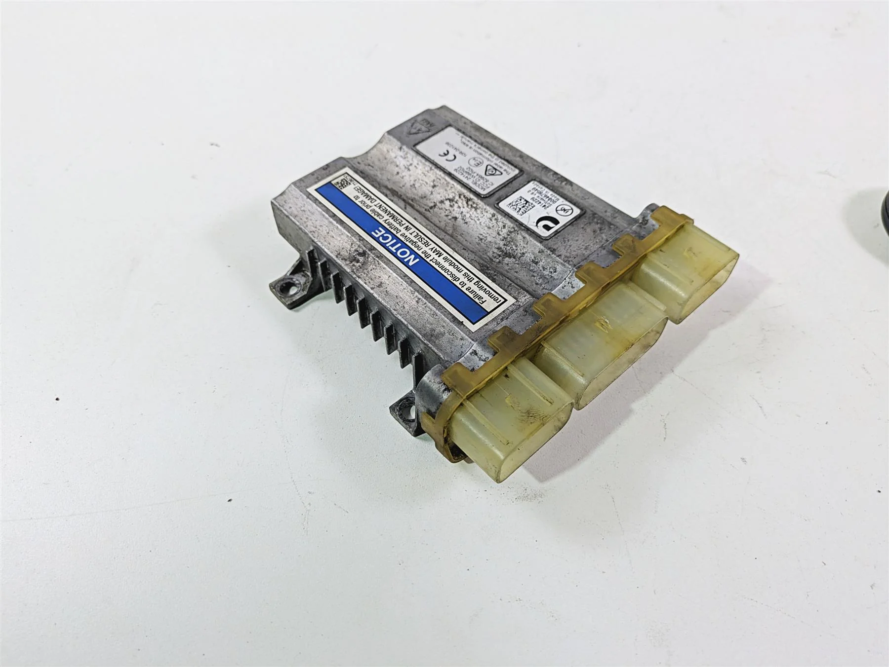 2018 Indian Springfield Dark Horse Vcm Vehicle Control Module & Fob 2414229 - Image 12