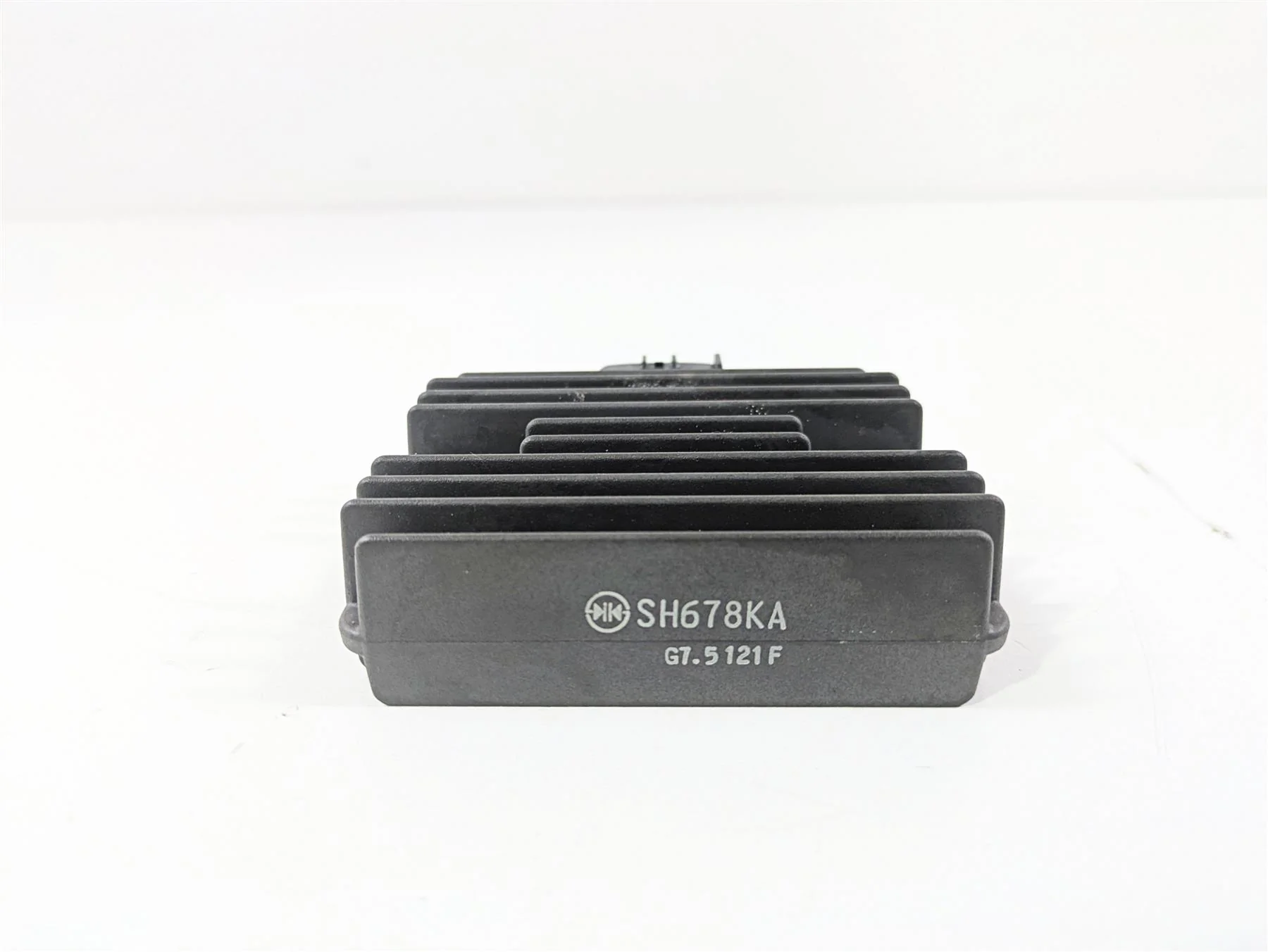 2018 Kawasaki Ultra 310 X Voltage Regulator Rectifier 21066-3718 SH678KA - Image 4