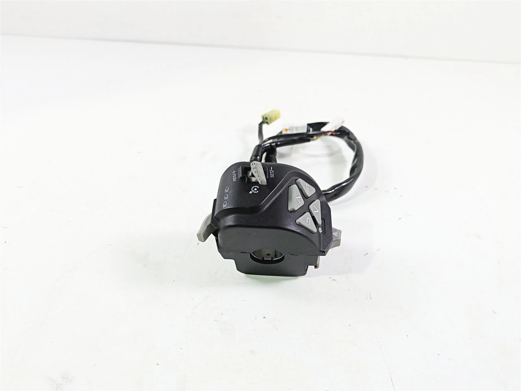 2018 KTM 1290 Super Adv S Left Hand Control Switch 61411170000 61411170100 - Image 4