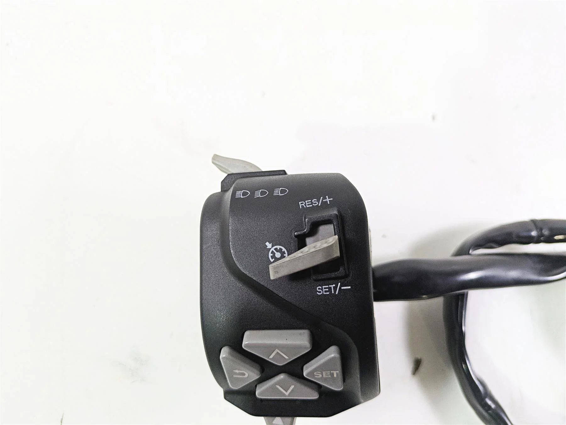 2018 KTM 1290 Super Adv S Left Hand Control Switch 61411170000 61411170100 - Image 7