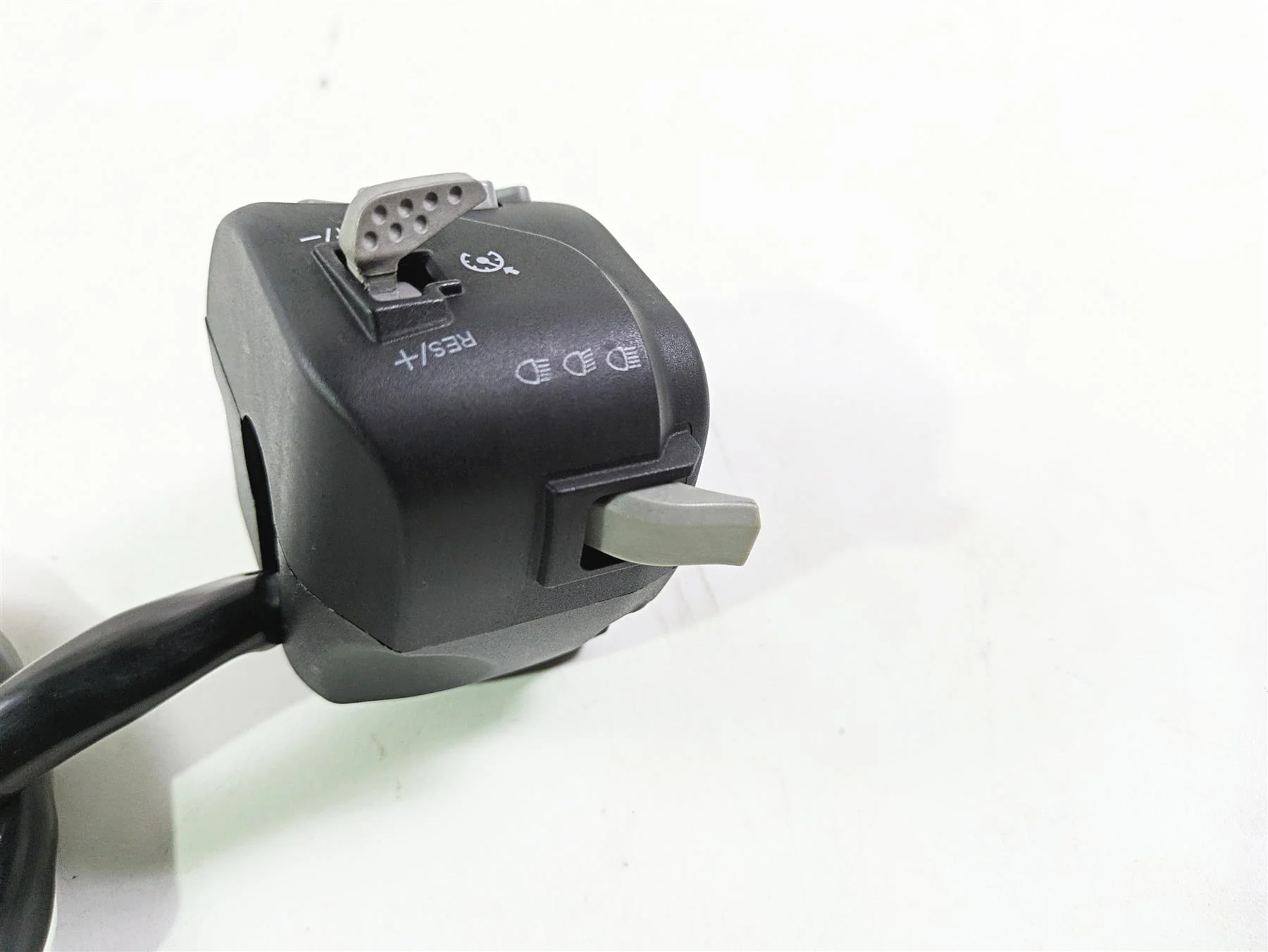 2018 KTM 1290 Super Adv S Left Hand Control Switch 61411170000 61411170100 - Image 9