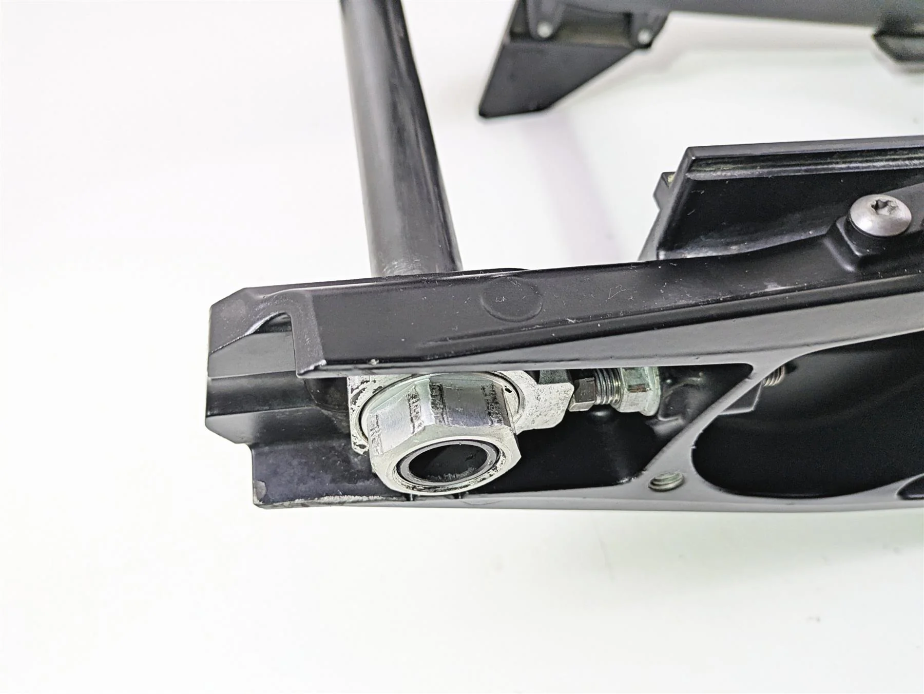 2018 KTM 1290 Super Adv S Swingarm & Axle & Pivot Bolt 6070403004433 - Image 7