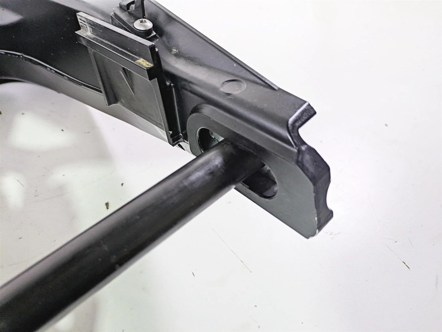 2018 KTM 1290 Super Adv S Swingarm & Axle & Pivot Bolt 6070403004433 - Image 9