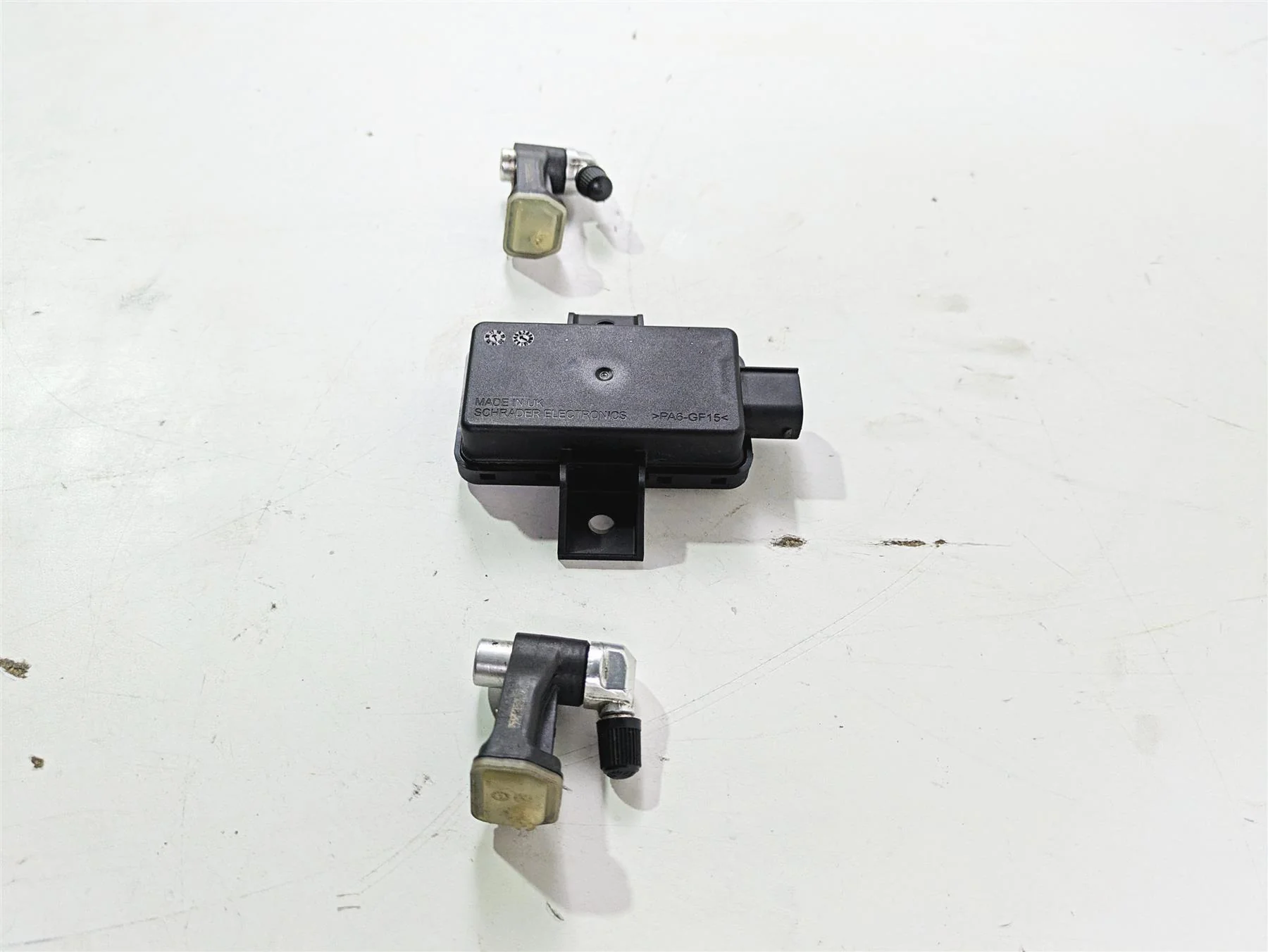 2018 KTM 1290 Super Adv S Tire Pressure Module & Sensor Set 60312032000 - Image 3