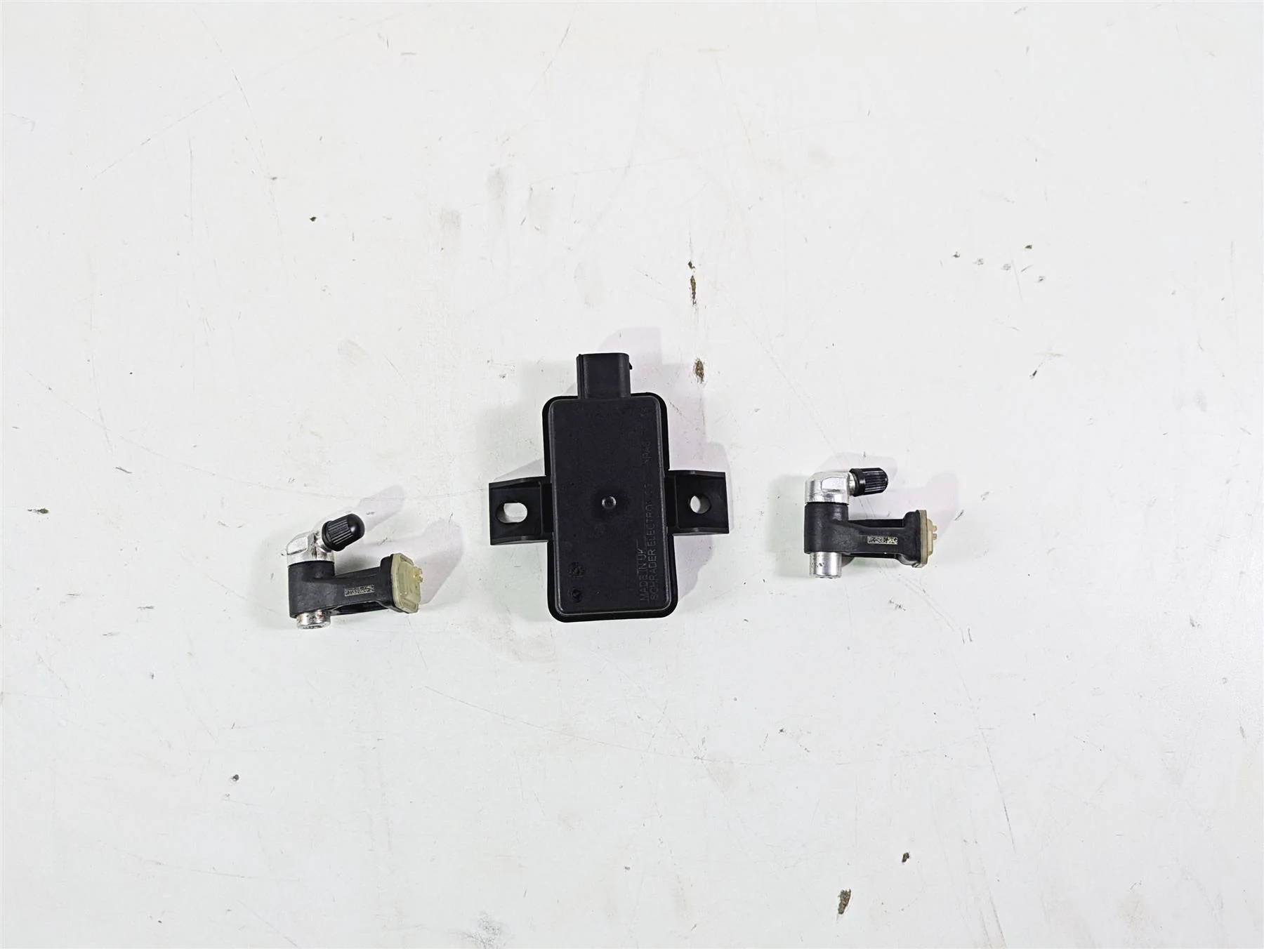 2018 KTM 1290 Super Adv S Tire Pressure Module & Sensor Set 60312032000 - Image 4