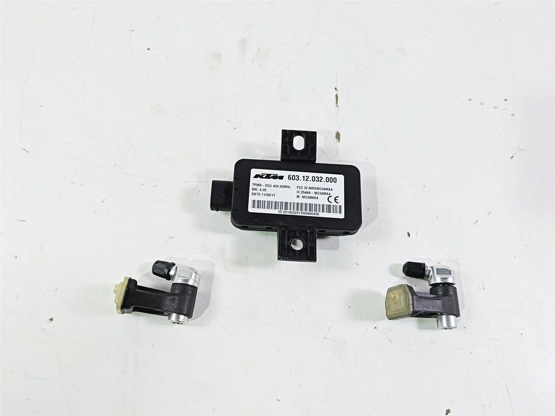 2018 KTM 1290 Super Adv S Tire Pressure Module & Sensor Set 60312032000 - Image 8