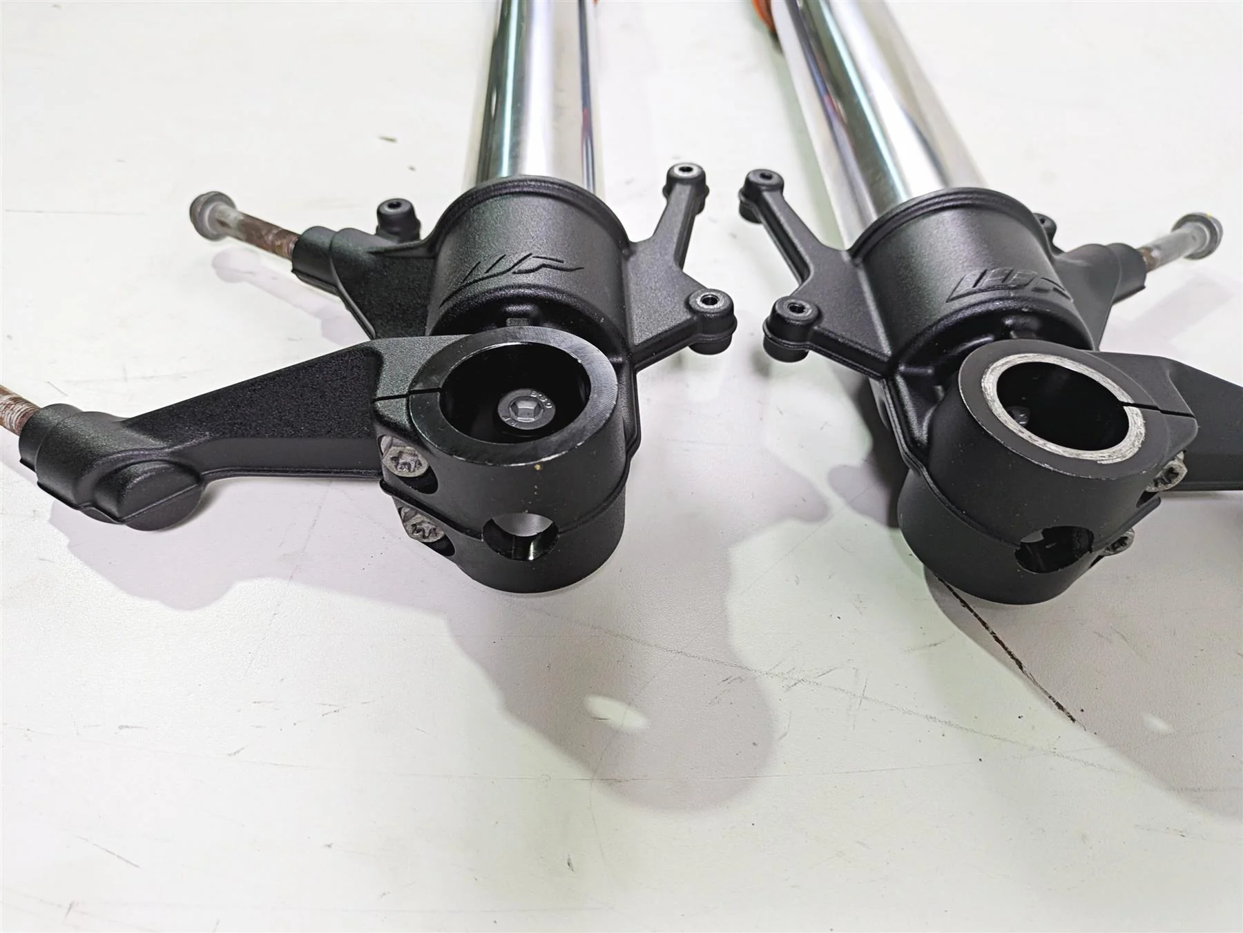 2018 KTM 1290 Super Adv S WP White Power Front Fork Legs 14181Q2601 - Image 9