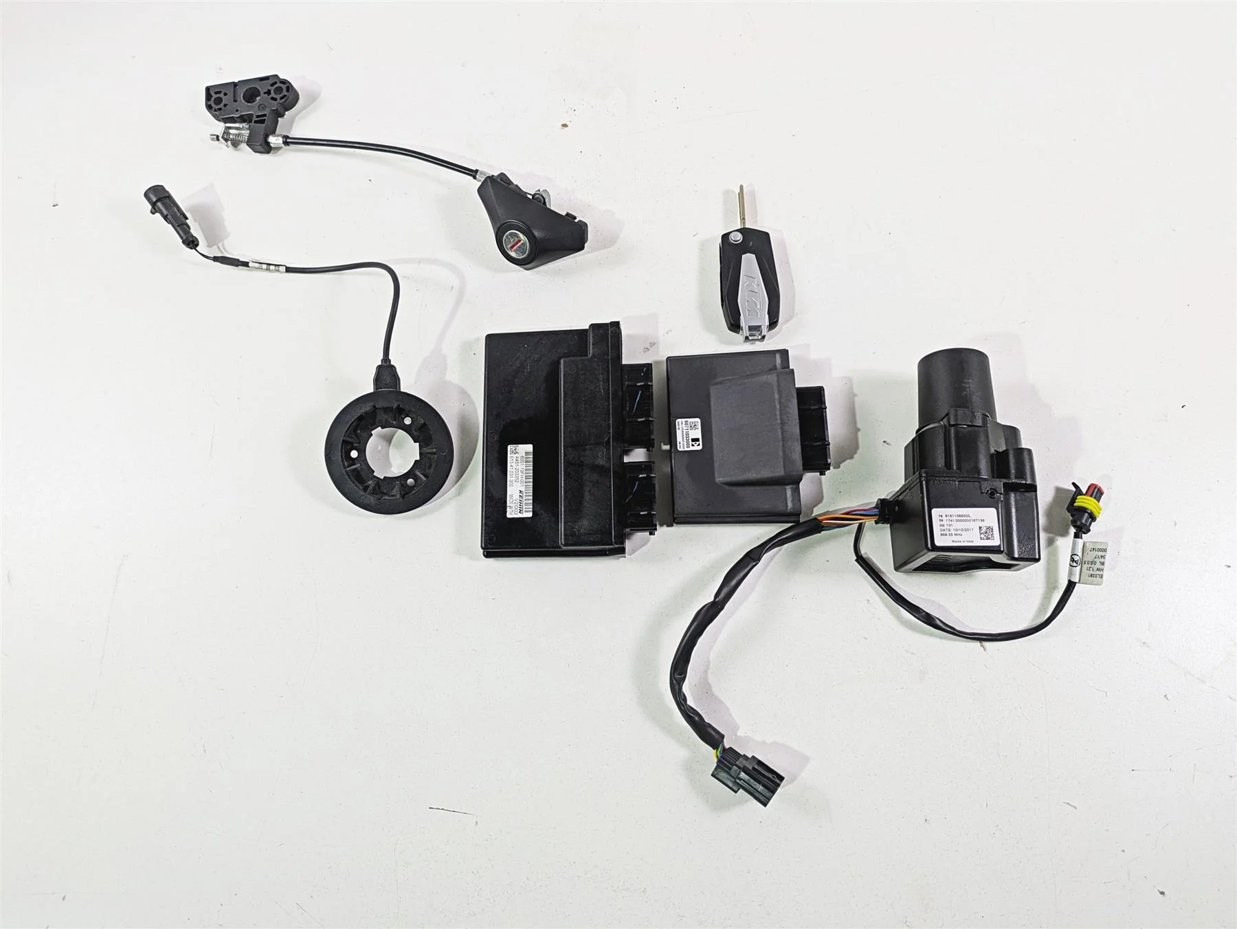 2018 KTM 1290 Super Duke R Cdi Ecm 868.35Mhz Immobilizer Key Set 61341031300