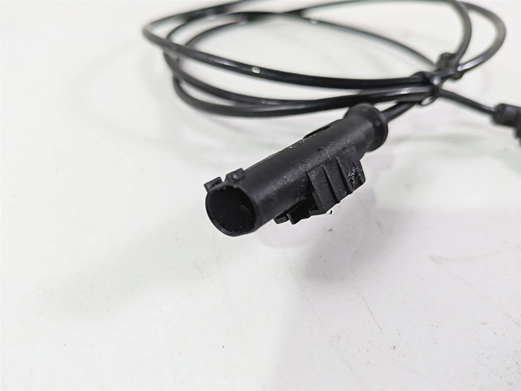 2018 KTM 1290 Super Duke R Rear Abs Brake Wheel Speed Sensor 76042125000 - Image 2