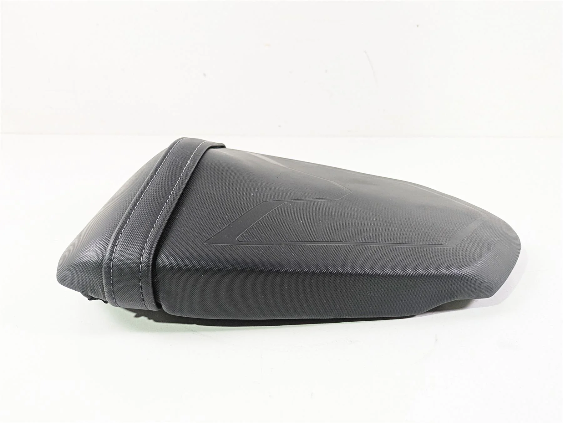 2018 KTM 1290 Super Duke R Rear Passenger Saddle Seat 61607047000 61607048000 - Image 4