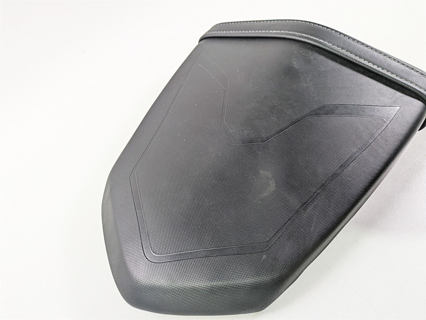 2018 KTM 1290 Super Duke R Rear Passenger Saddle Seat 61607047000 61607048000 - Image 9