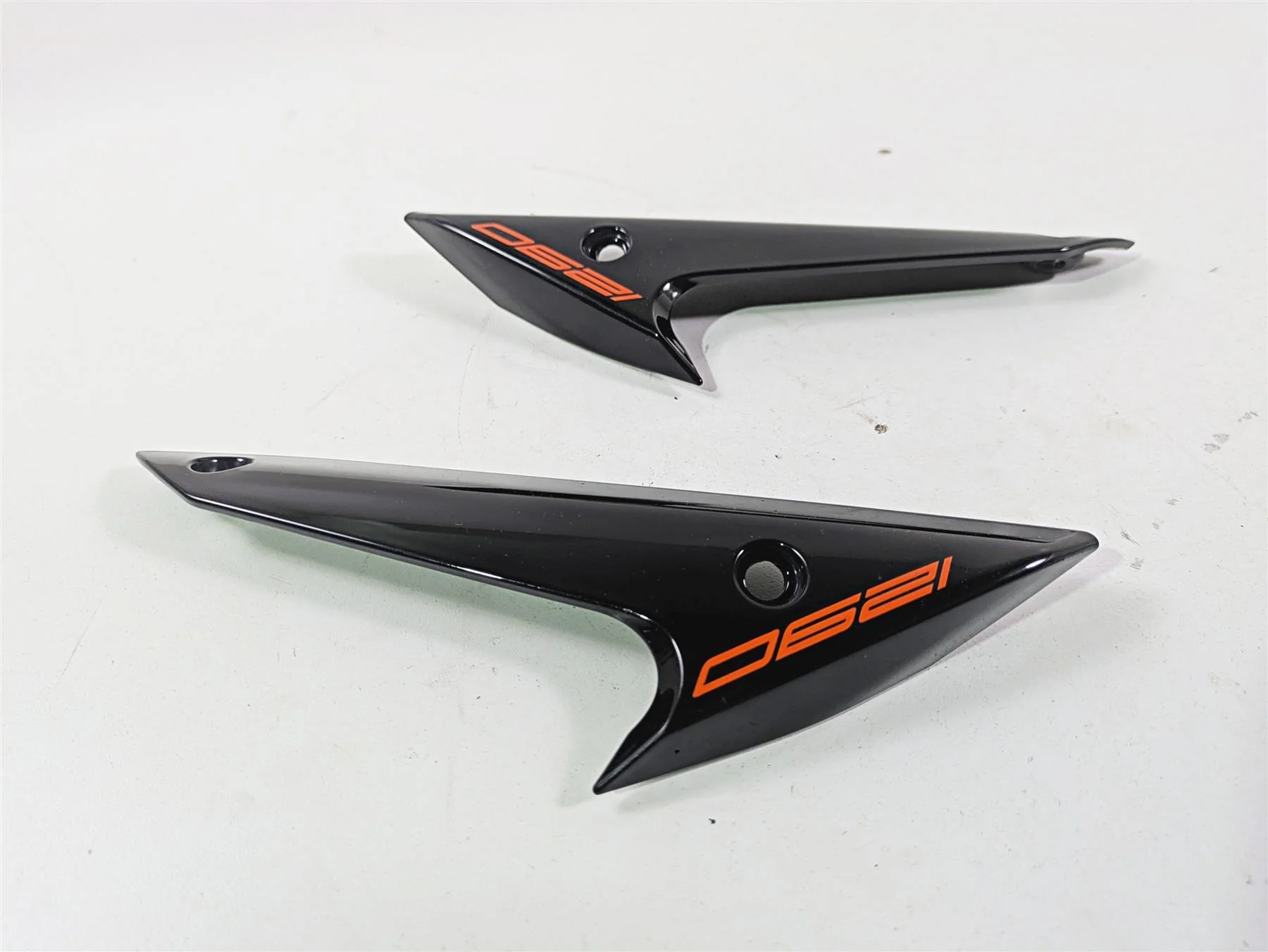 2018 KTM 1290 Super Duke R Rear Side Fairing Cover Cowl Set 61608041000 - Image 4