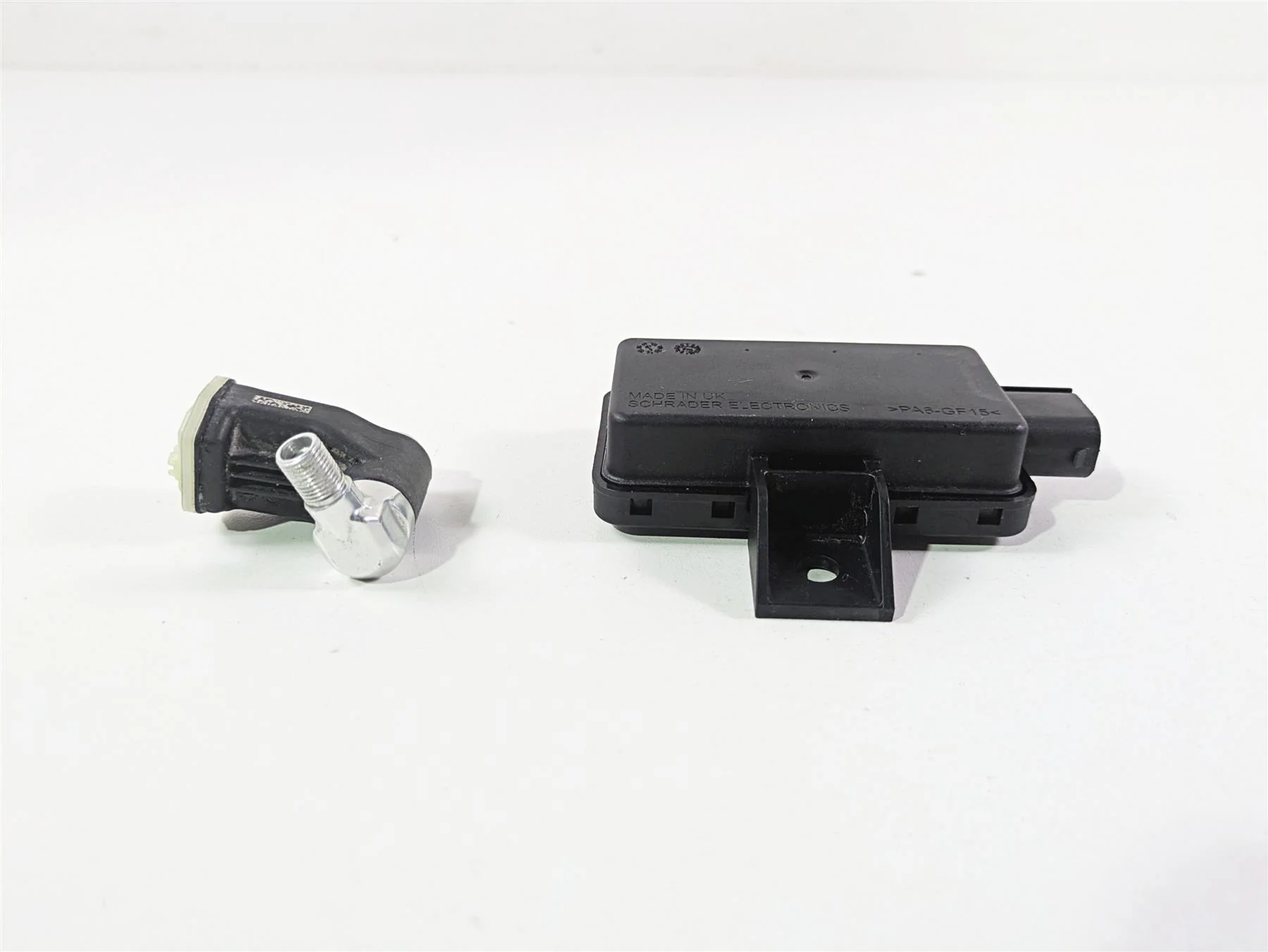 2018 KTM 1290 Super Duke R Tire Pressure Sensor & Module 61412033000 60312032000 - Image 5