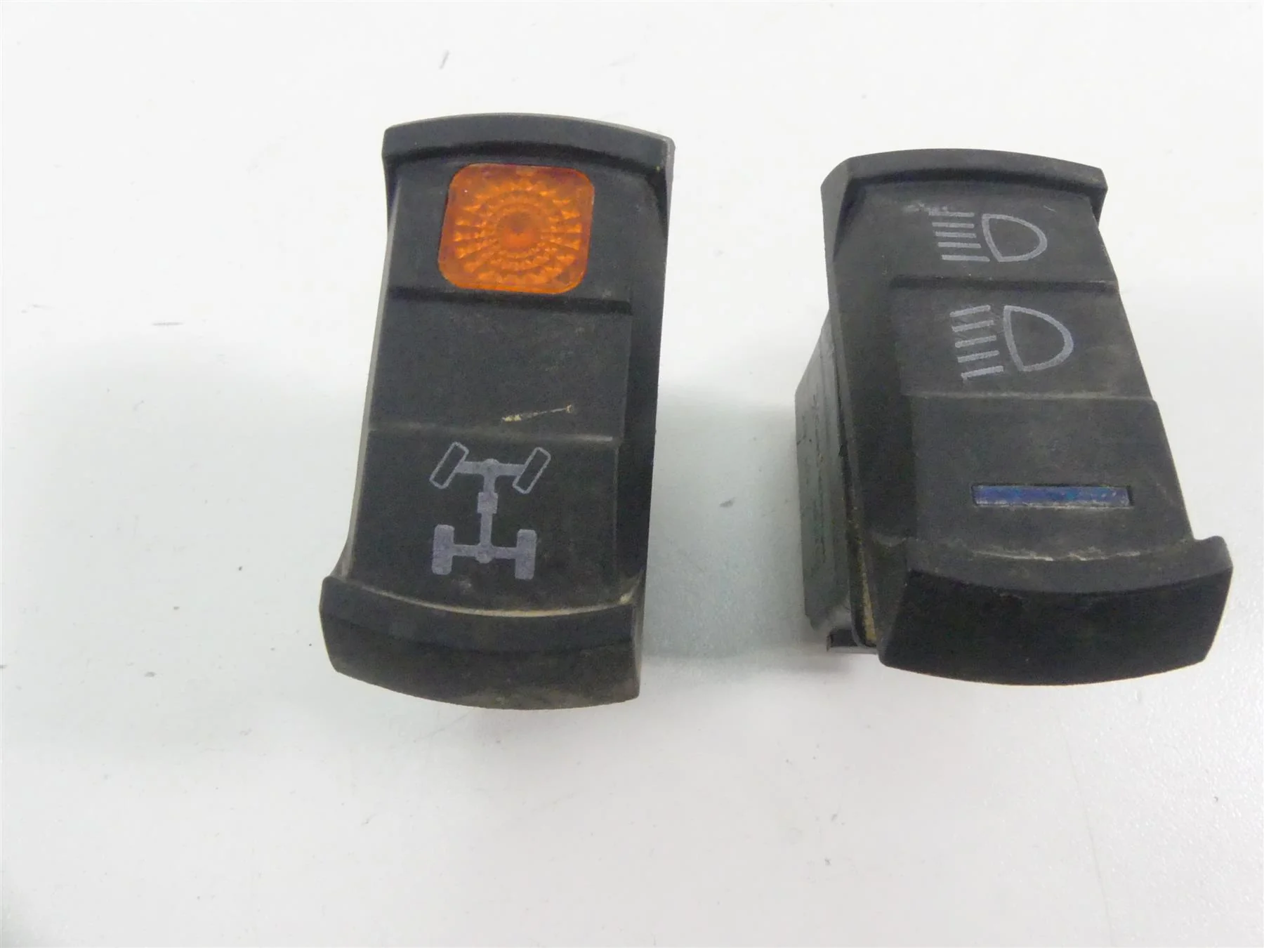 2018 Polaris RZR S 900  Ignition Light Lamp Awd Switch Key Set 4016058 4014069 - Image 2