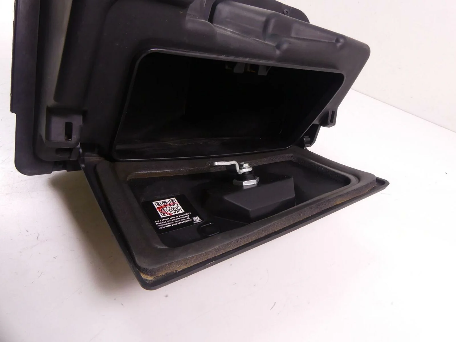 2018 Polaris RZR XP 1000 EPS High Lifter Glove Storage Compartment Box 2635460 - Image 9