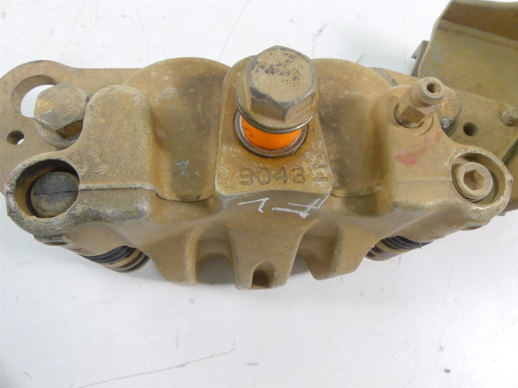 2018 Polaris RZR1000 XP EPS Front Brake Caliper Set  1912255  1912256 - Image 6