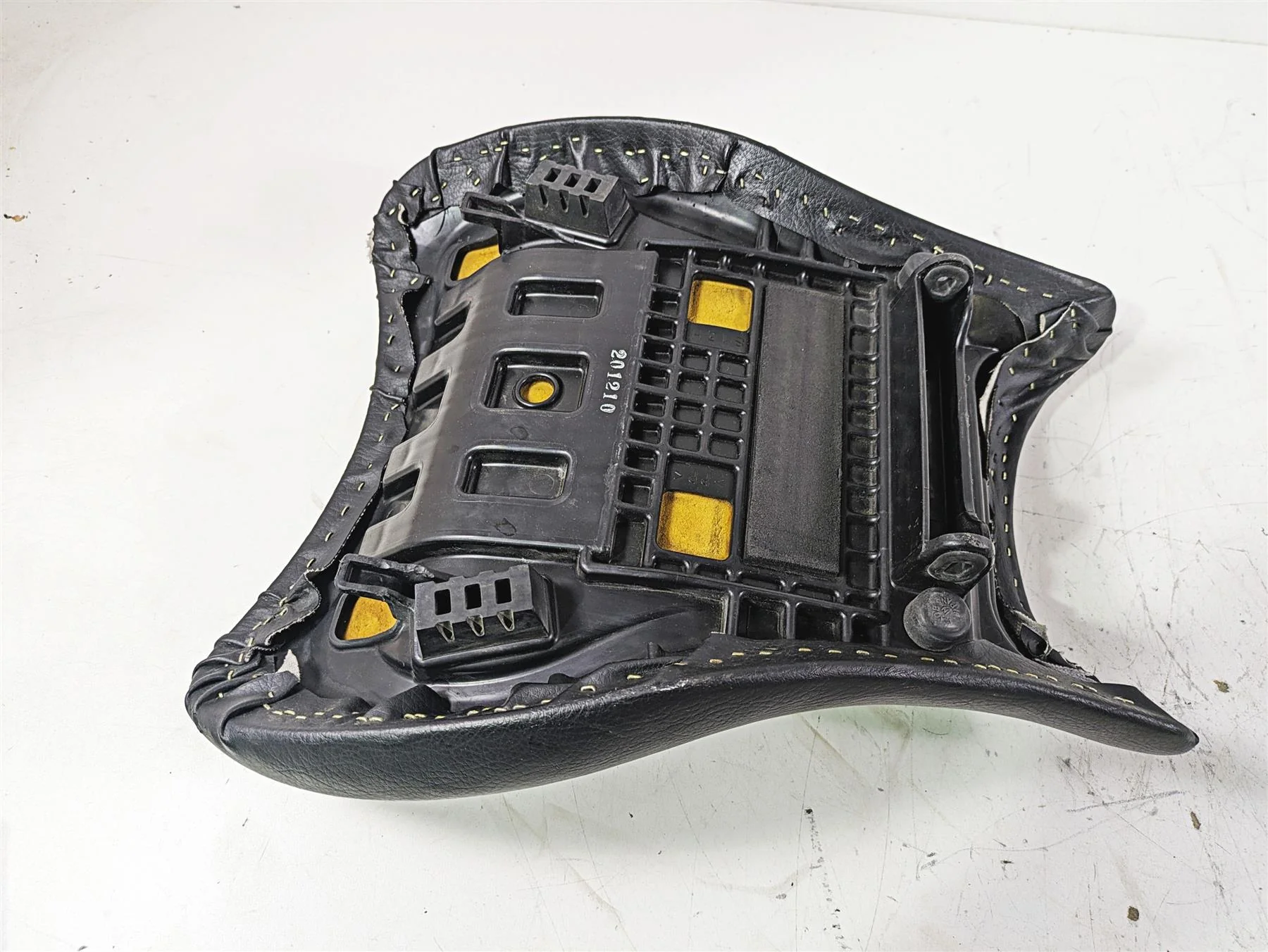 2018 Suzuki GSX1300 R Hayabusa Front Rider Seat Saddle -Read 45100-15H02-EJY - Image 6