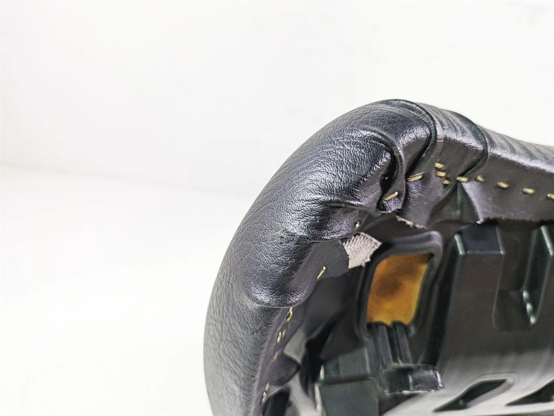 2018 Suzuki GSX1300 R Hayabusa Front Rider Seat Saddle -Read 45100-15H02-EJY - Image 9
