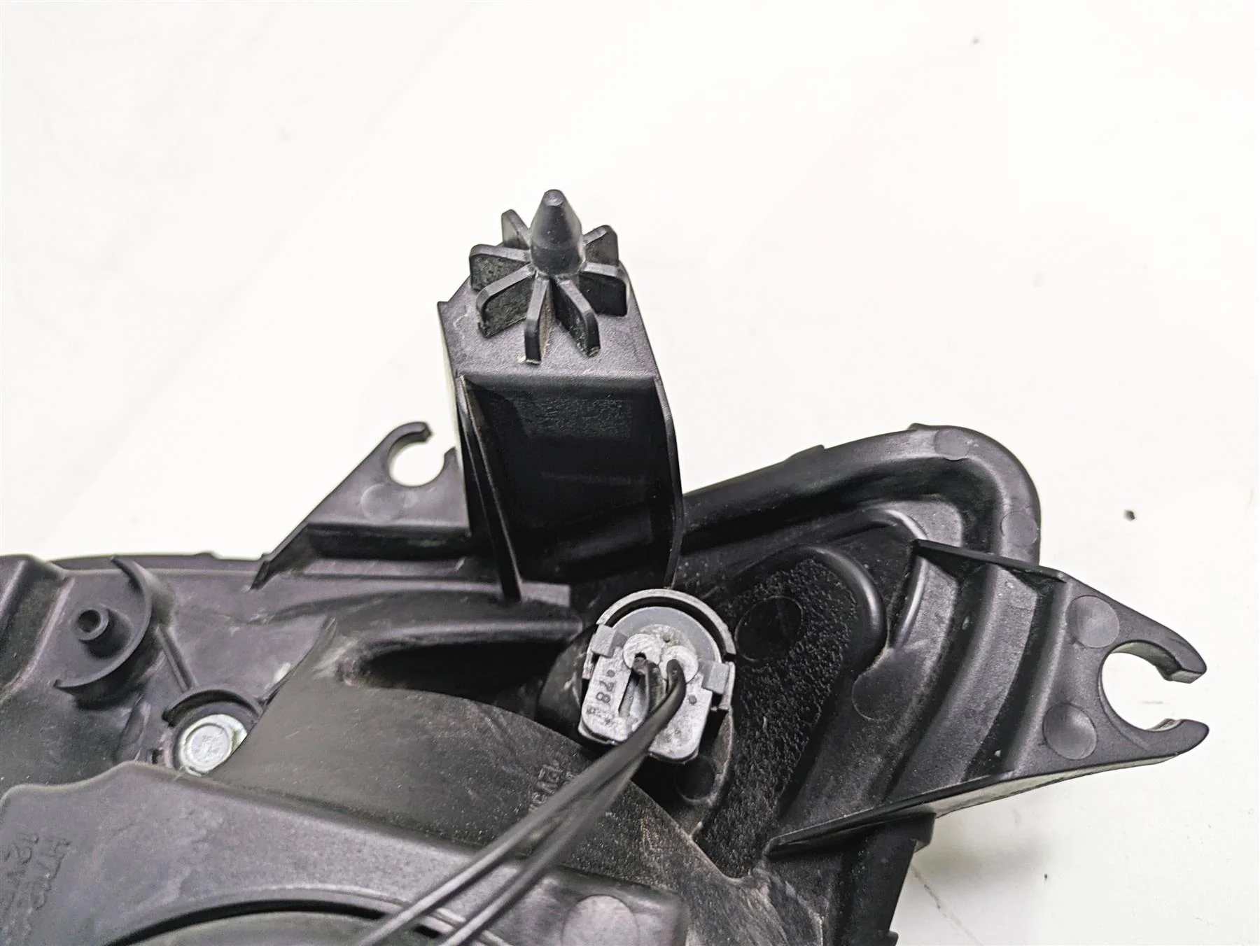 2018 Suzuki GSX1300 R Hayabusa Headlight Head Light Lamp - Read 35100-15H31-999 - Image 7