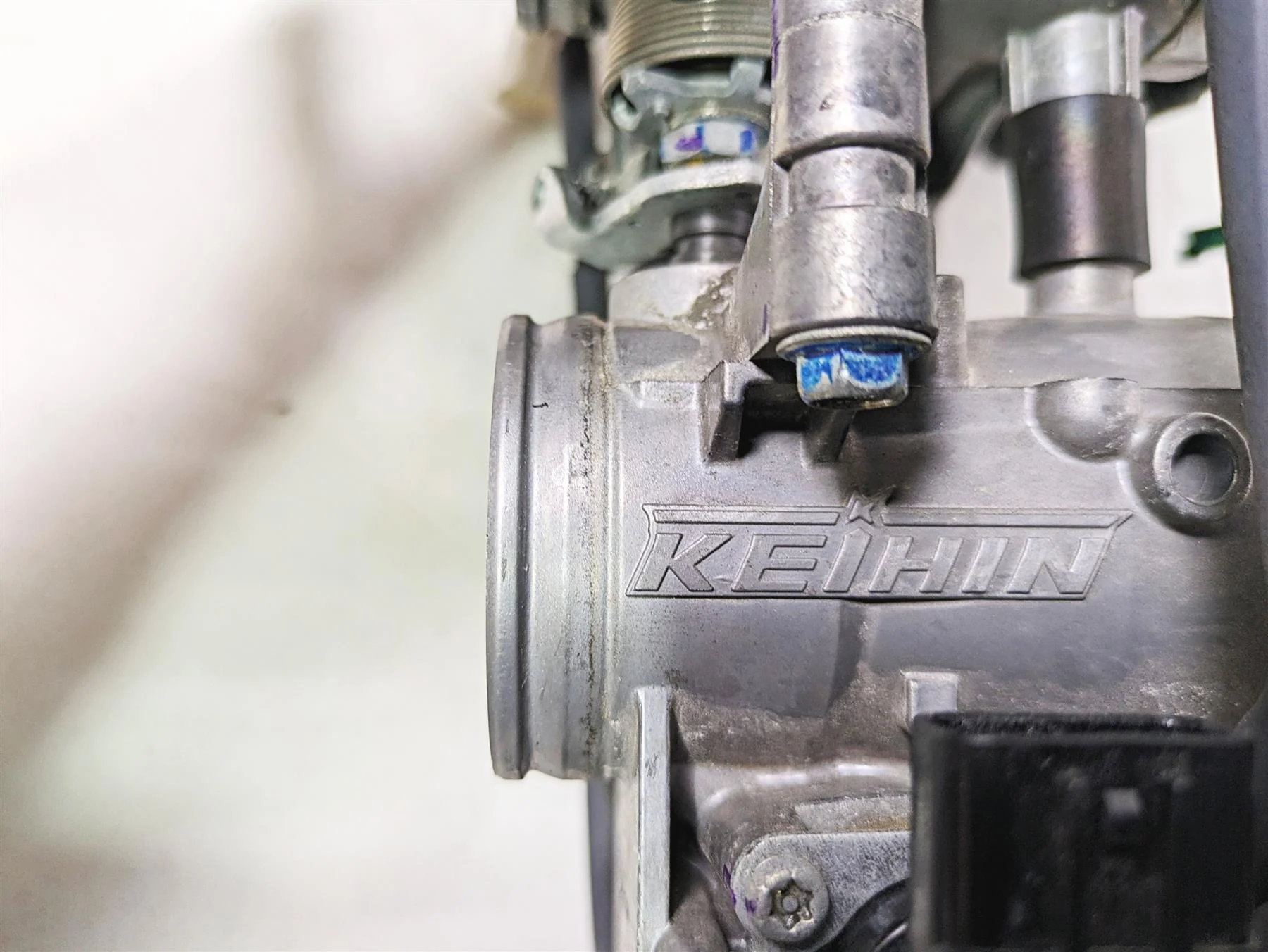 2018 Suzuki GSX1300 R Hayabusa Keihin Throttle Body Fuel Injectors 13406-15H20 - Image 12