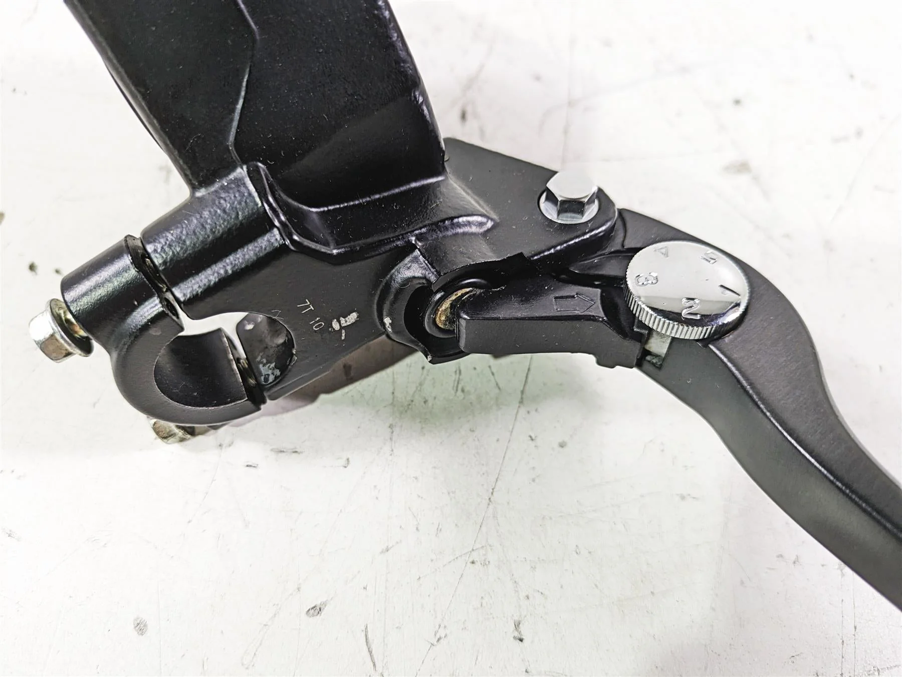2018 Suzuki GSX1300 R Hayabusa Nissin Front Brake Master Cylinder 59600-24F40 - Image 10