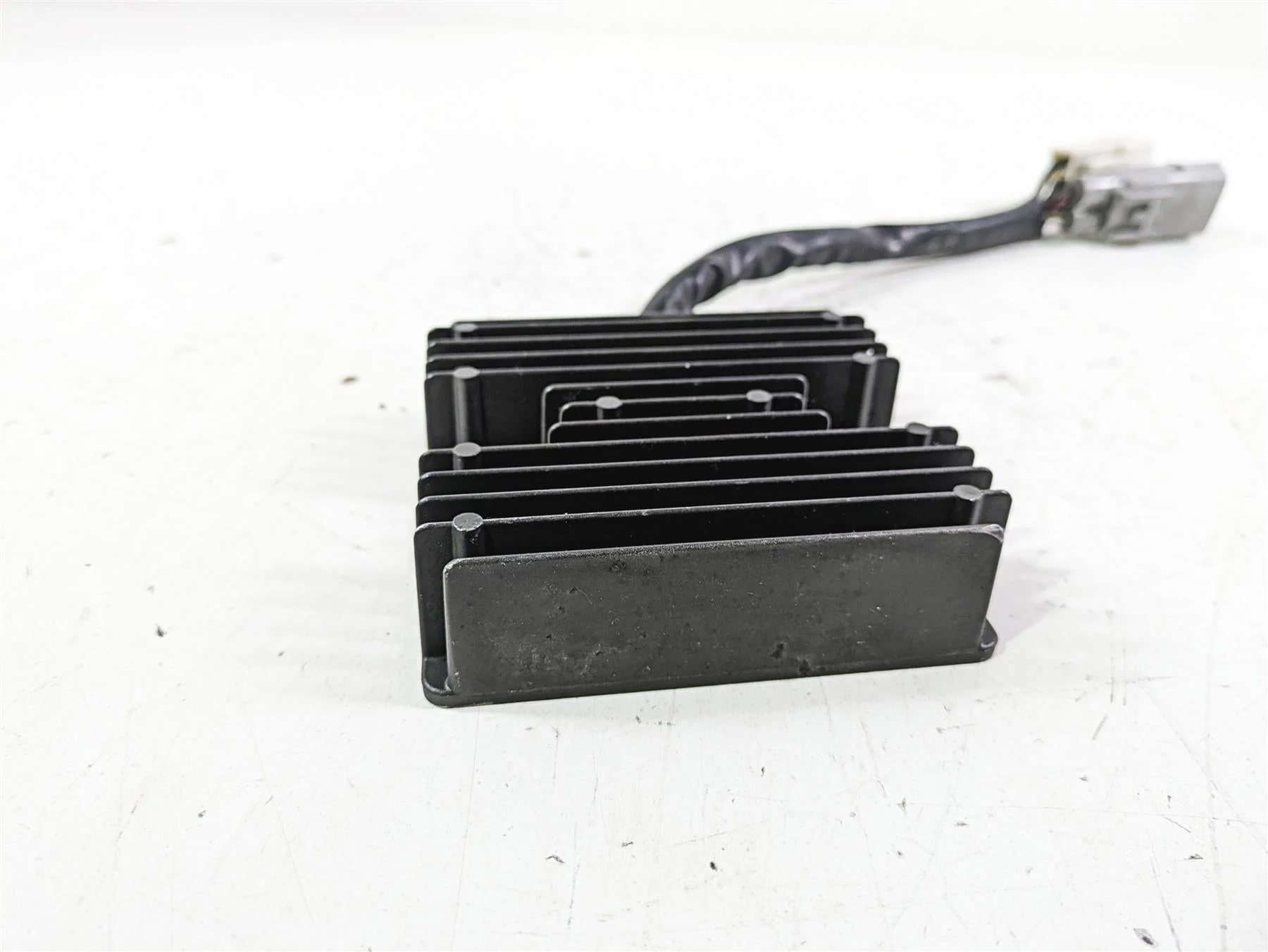2018 Suzuki GSX1300 R Hayabusa Rectifier Voltage Regulator SH820AE 32800-10G40 - Image 6