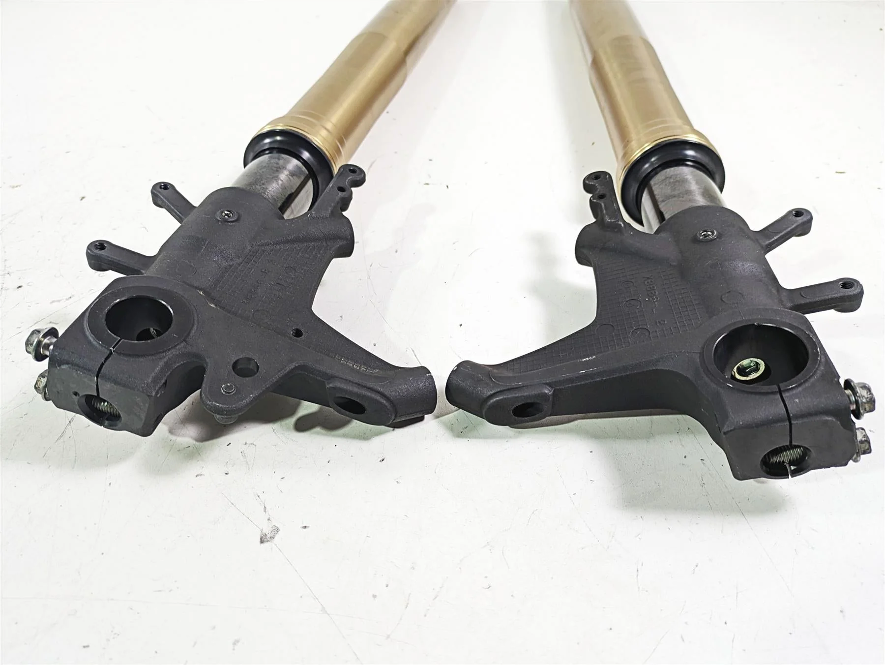 2018 Suzuki GSX1300 R Hayabusa Straight Lowered Drag Front Fork Set 51104-24F70 - Image 3