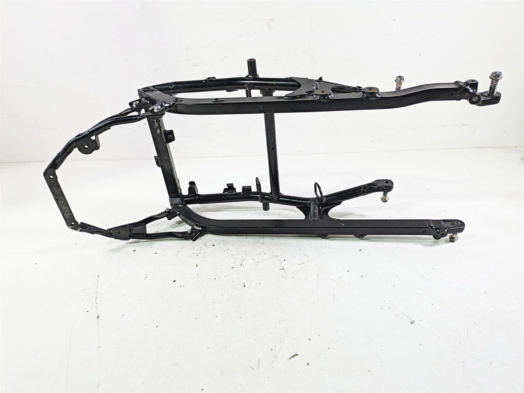 2018 Suzuki GSX1300 R Hayabusa Subframe Sub Frame Assembly 41200-15H13 - Image 12