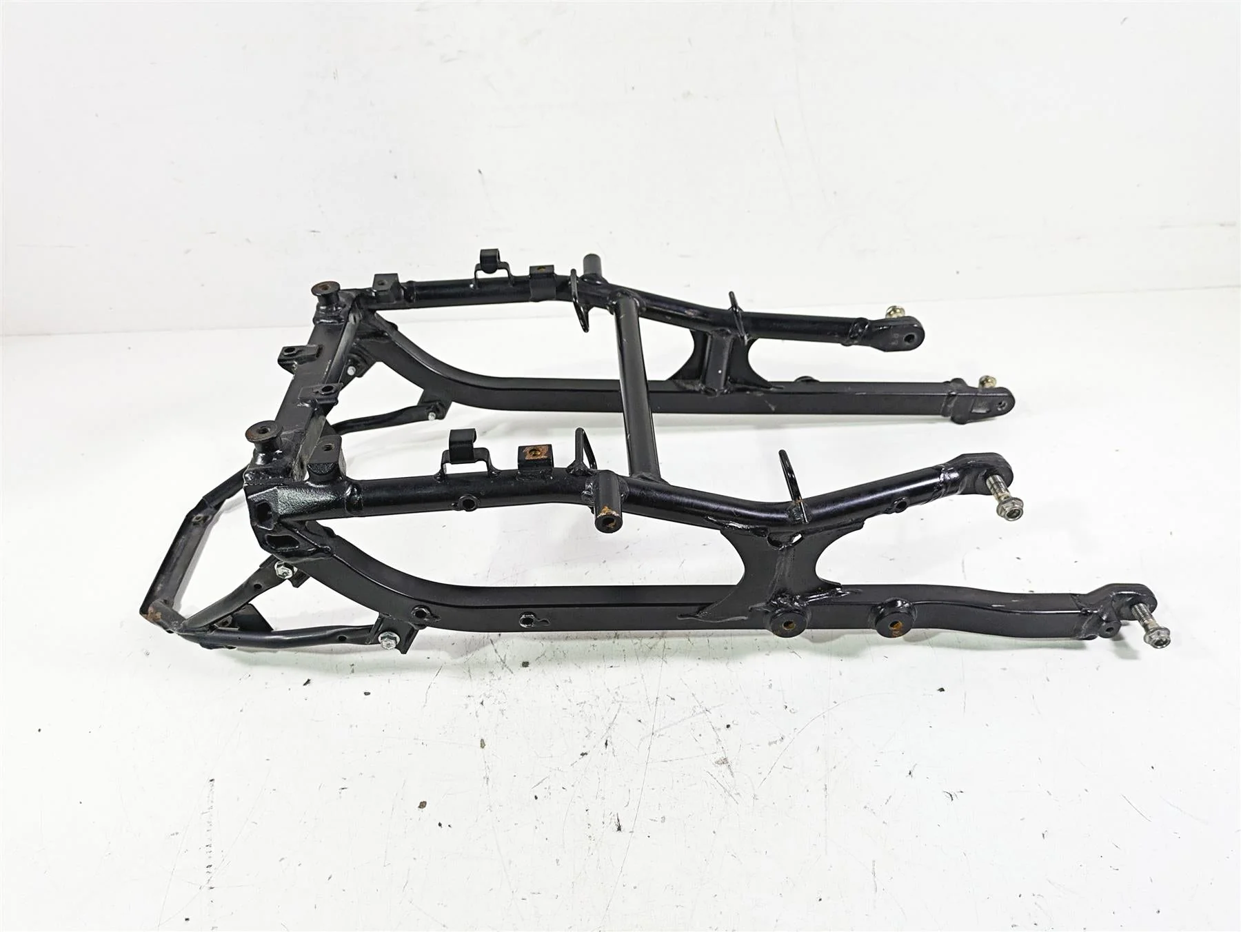 2018 Suzuki GSX1300 R Hayabusa Subframe Sub Frame Assembly 41200-15H13 - Image 3