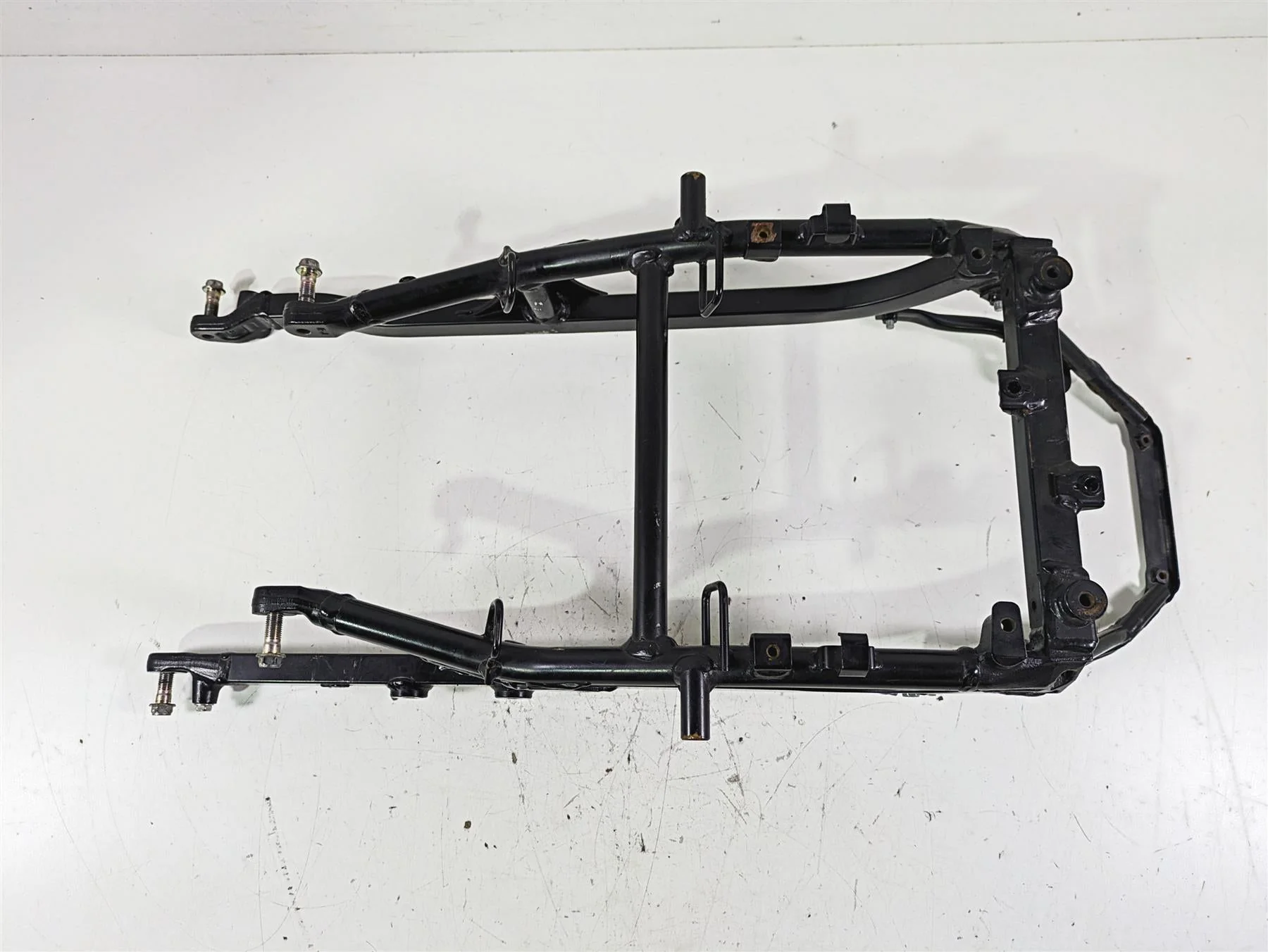 2018 Suzuki GSX1300 R Hayabusa Subframe Sub Frame Assembly 41200-15H13 - Image 5